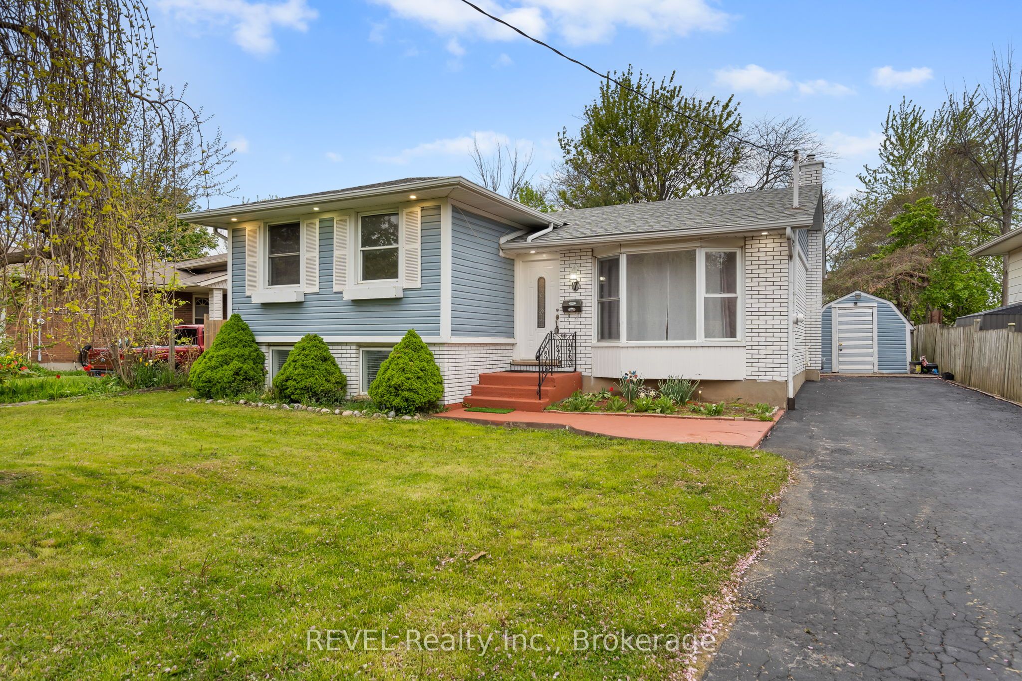 7 Rendale Avenue Property Photo 1