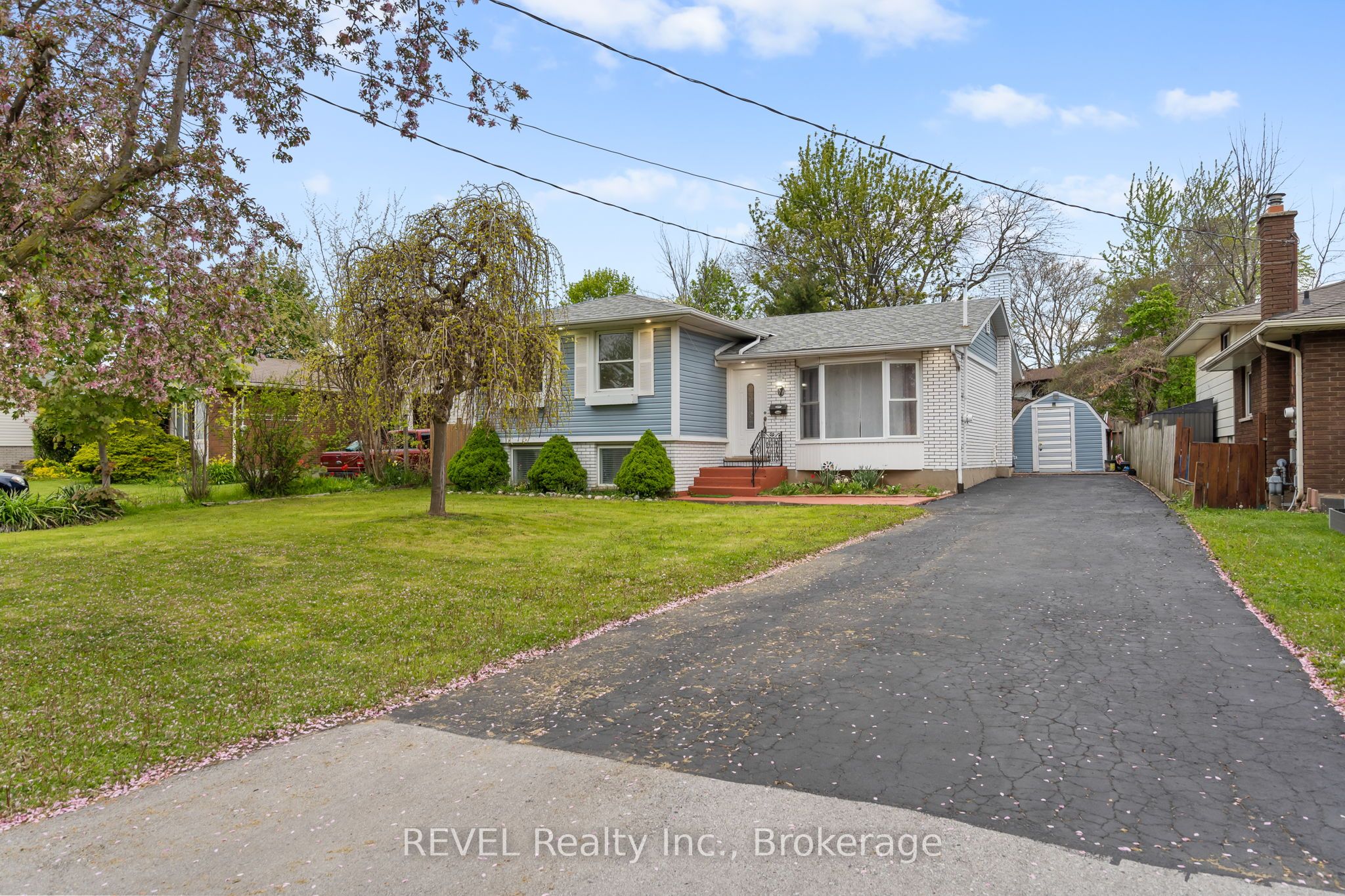 7 Rendale Avenue Property Photo 3