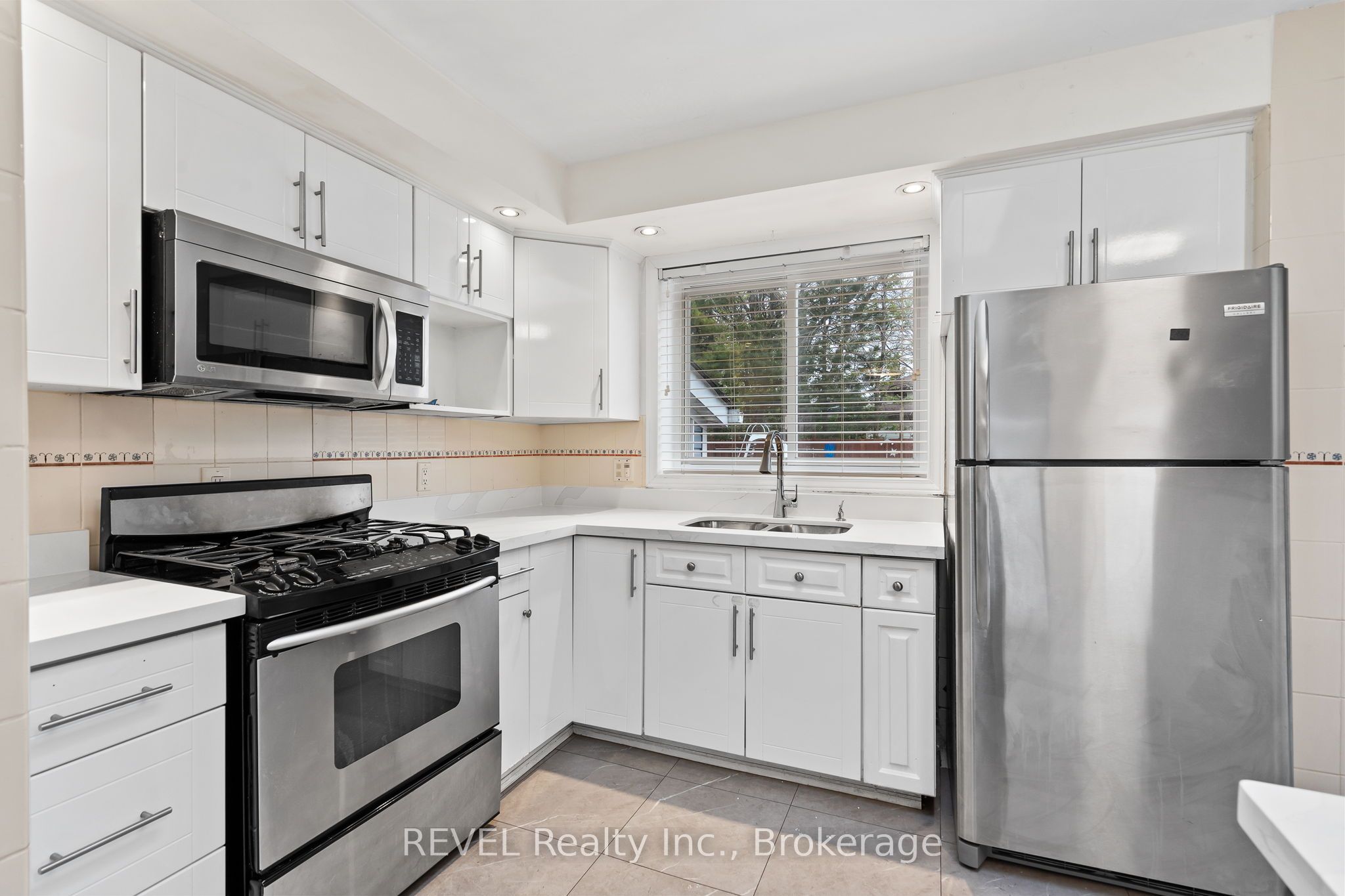 7 Rendale Avenue Property Photo 11