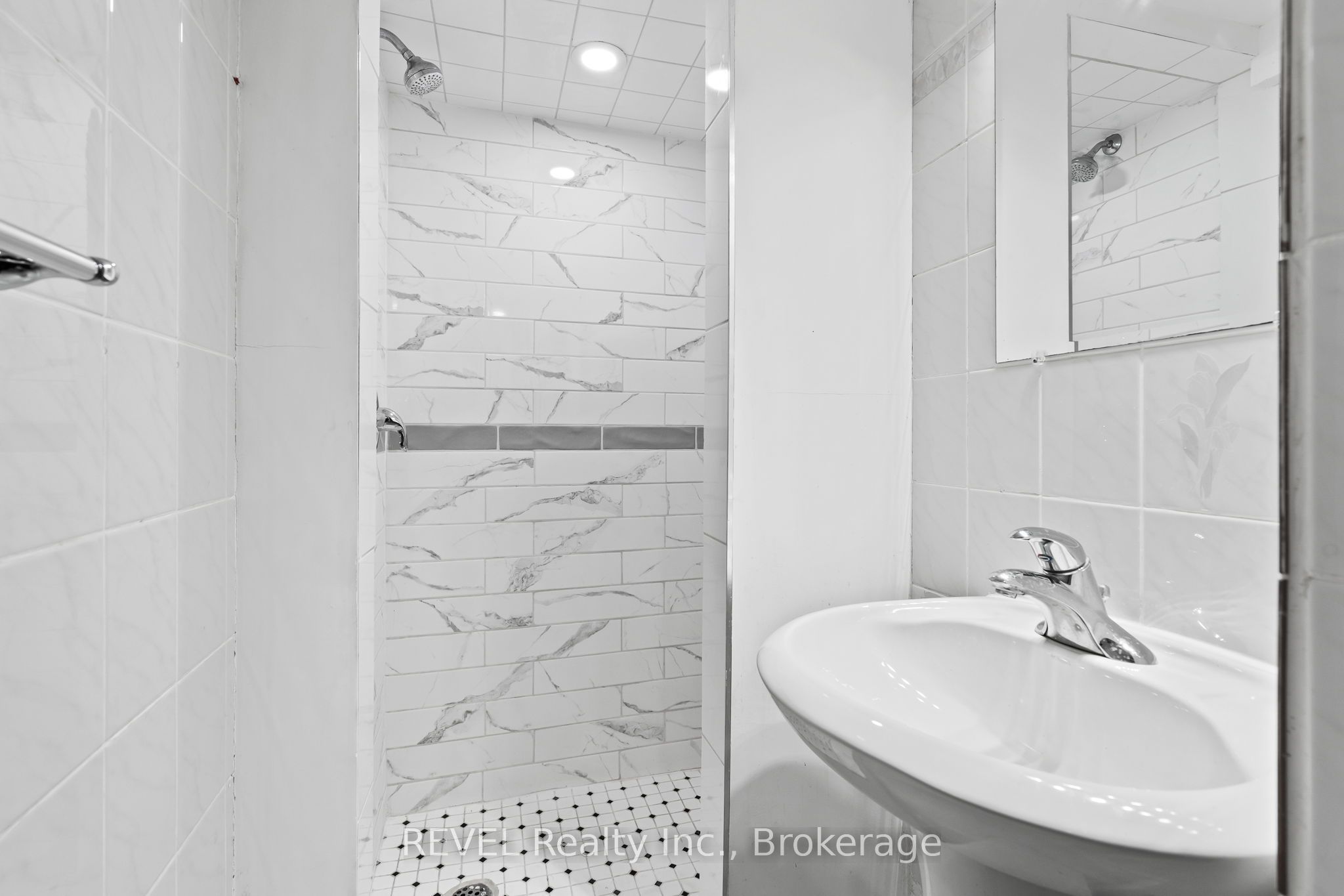 7 Rendale Avenue Property Photo 22