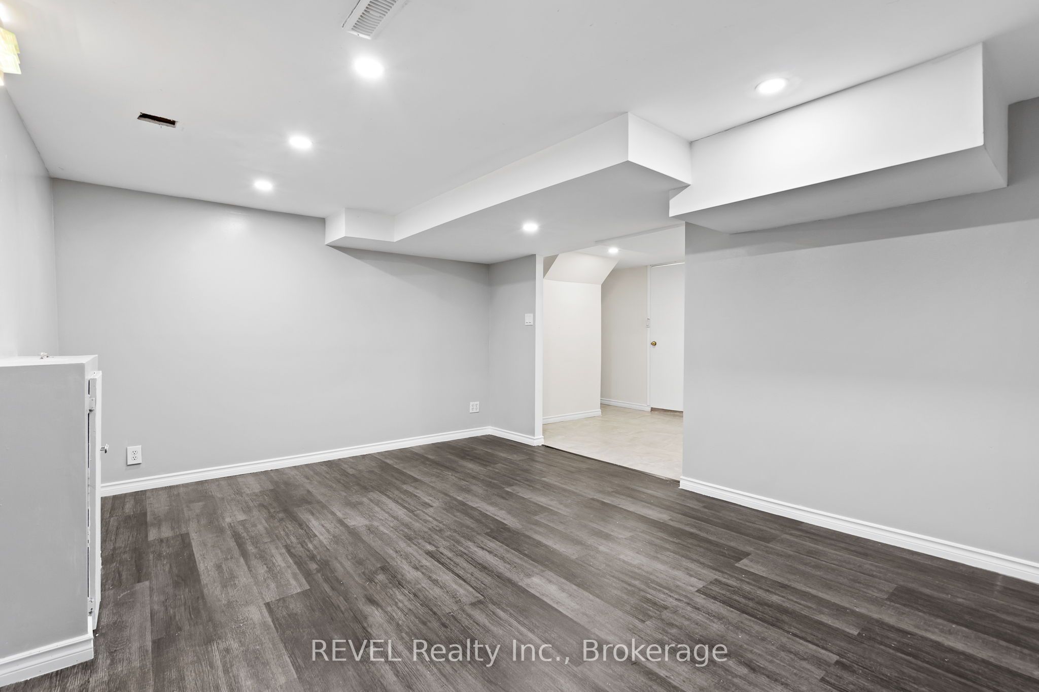7 Rendale Avenue Property Photo 24