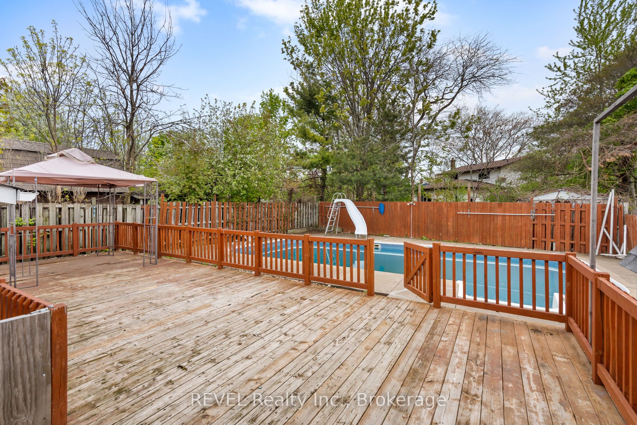 7 Rendale Avenue Property Photo 30