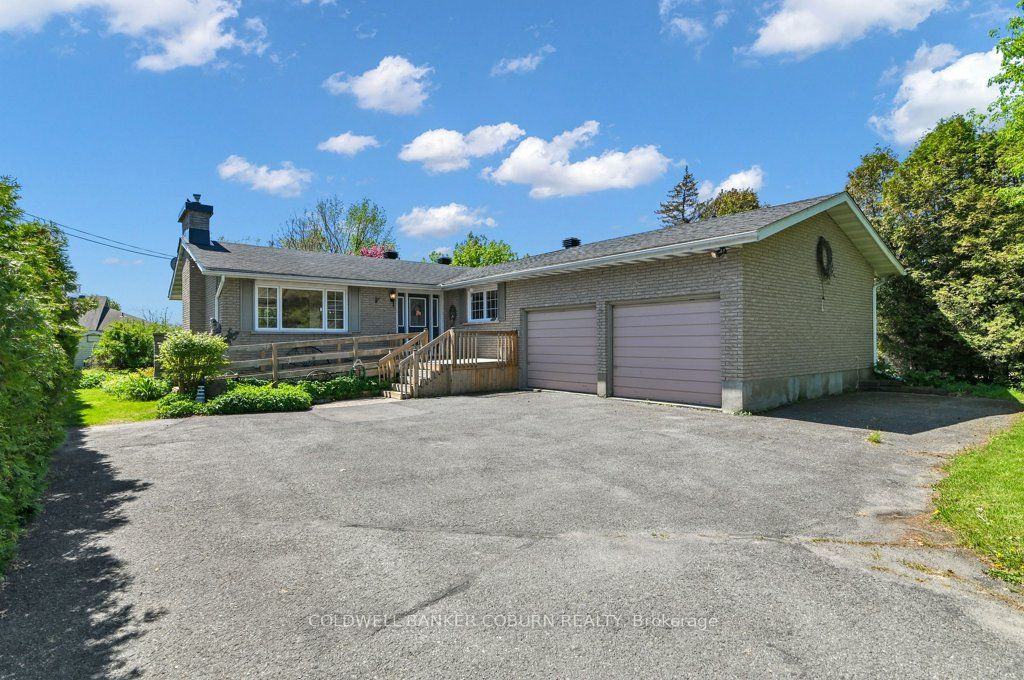10 Manning Road Property Photo 3