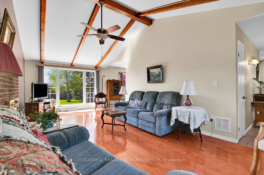 10 Manning Road Property Photo 7