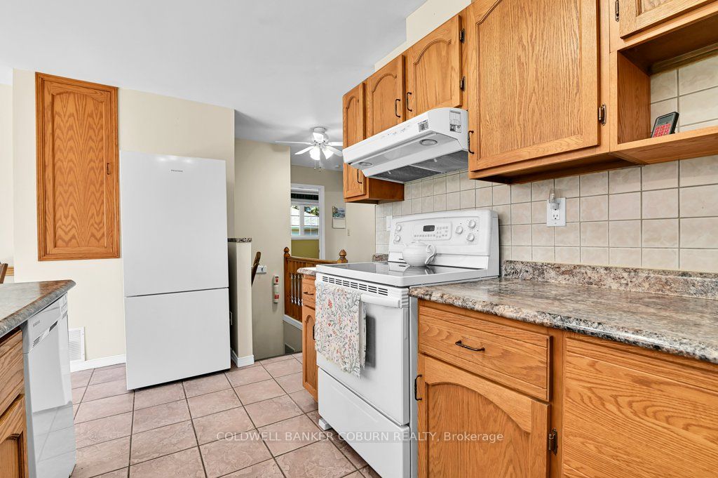 10 Manning Road Property Photo 13
