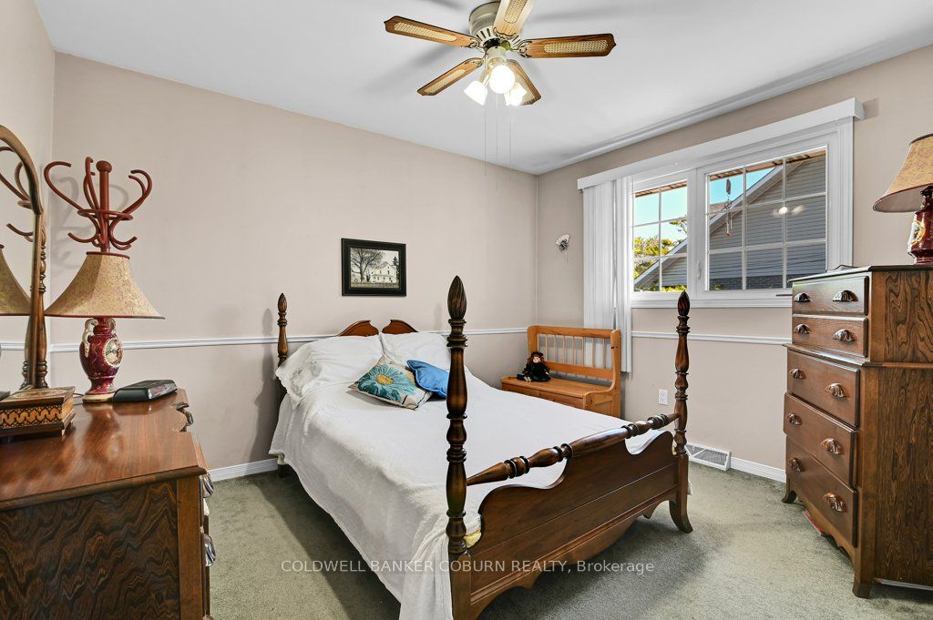10 Manning Road Property Photo 15