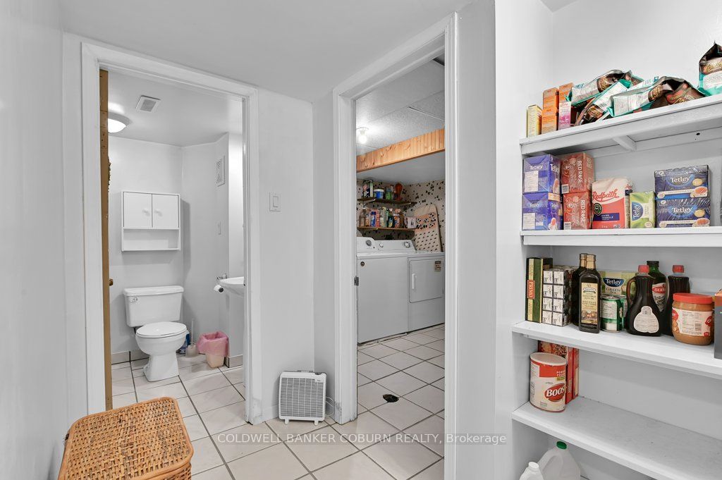 10 Manning Road Property Photo 27