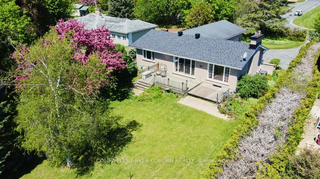 10 Manning Road Property Photo 37
