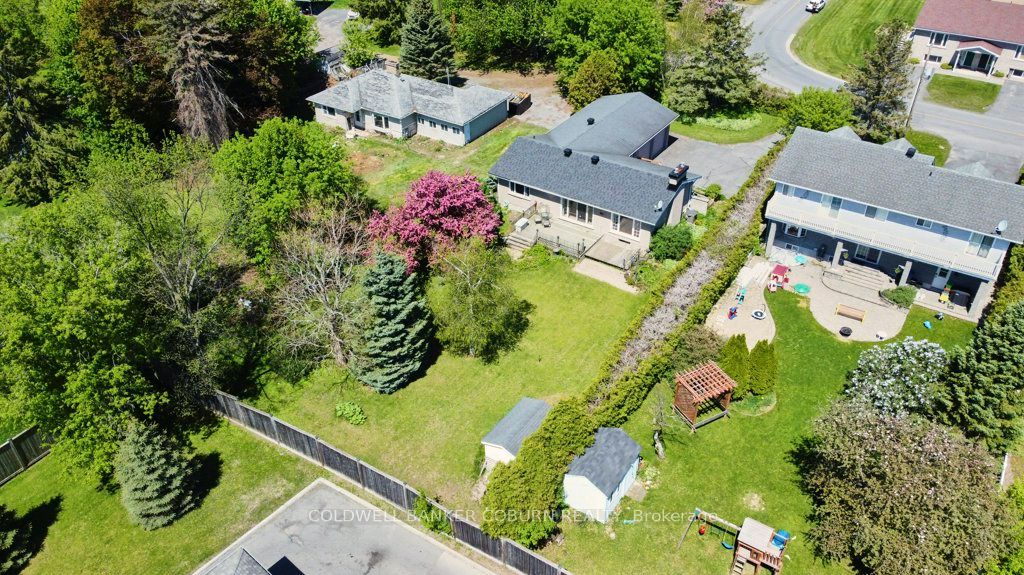 10 Manning Road Property Photo 41