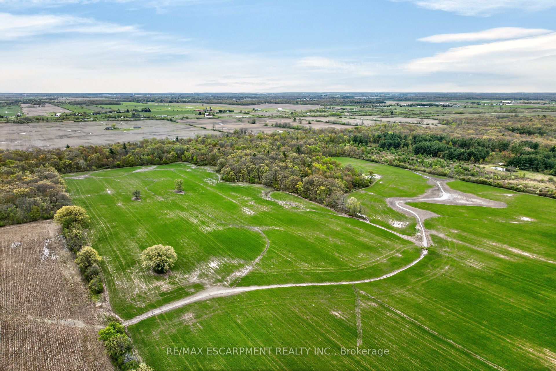 1054 Townline Road E Property Photo 47
