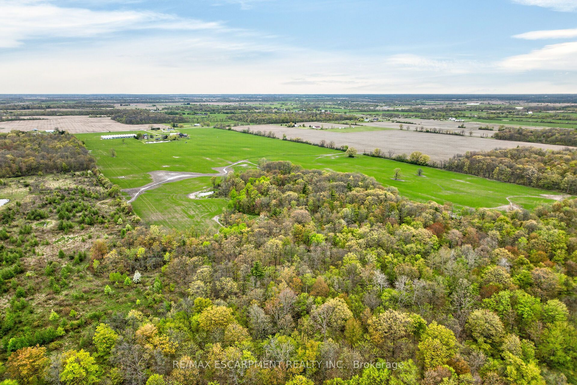 1054 Townline Road E Property Photo 49