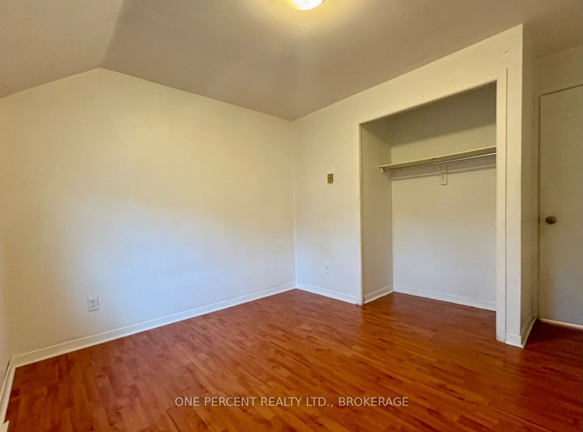 382 Earl Street 3 Property Photo 3