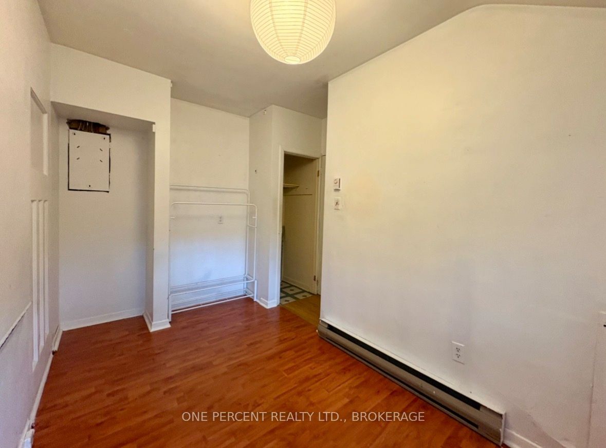 382 Earl Street 3 Property Photo 6