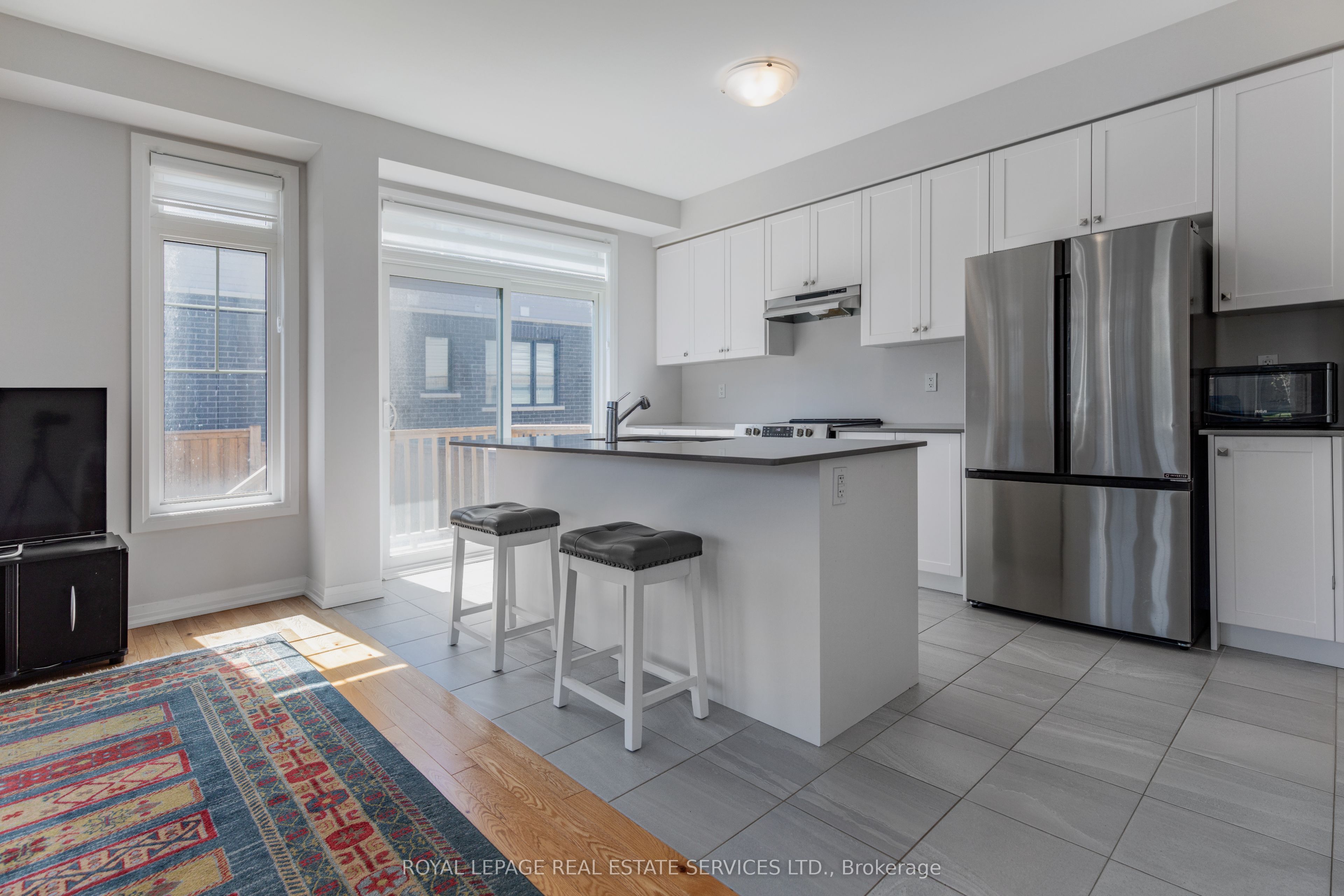 256 Rosebury Way Property Photo 7