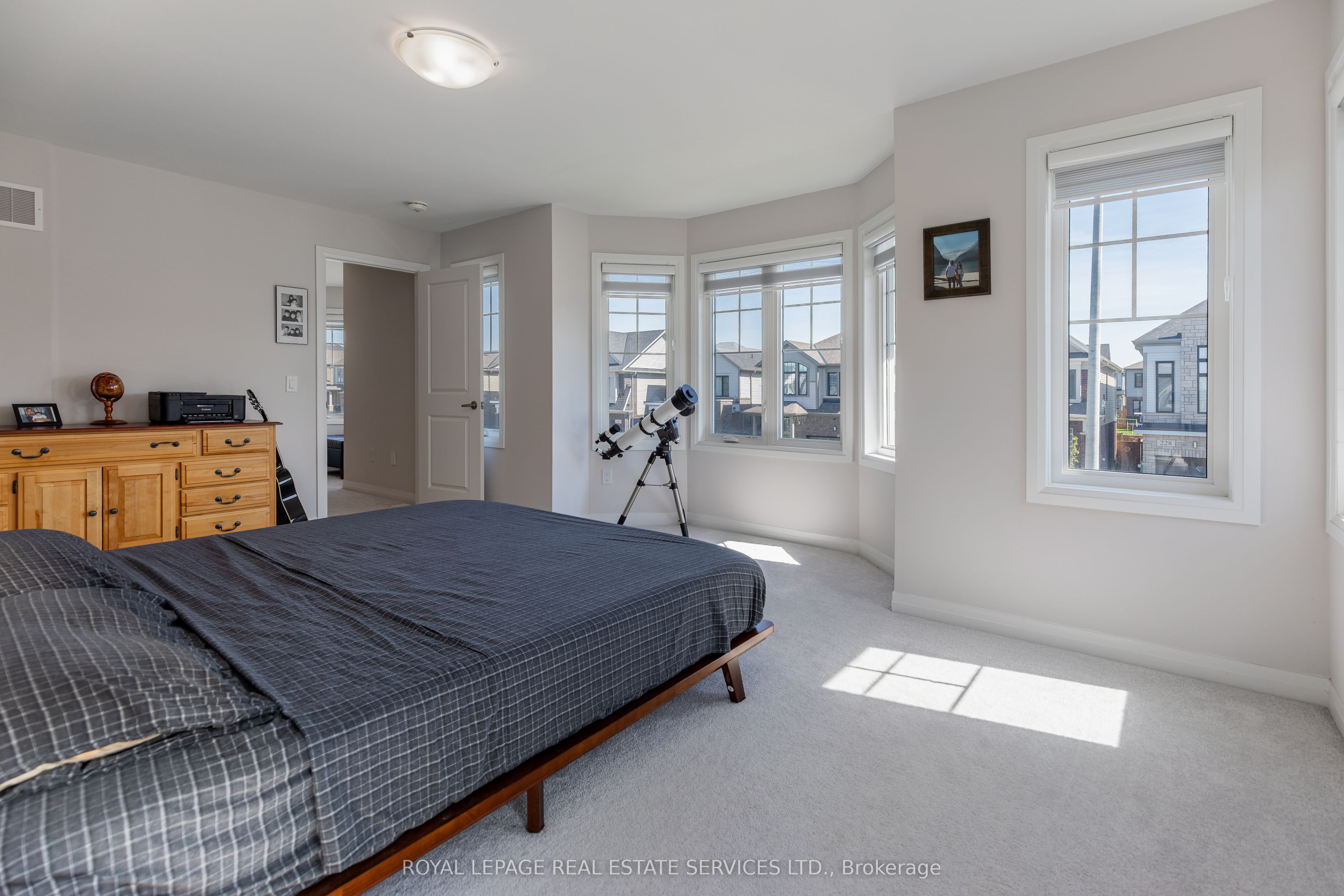 256 Rosebury Way Property Photo 11