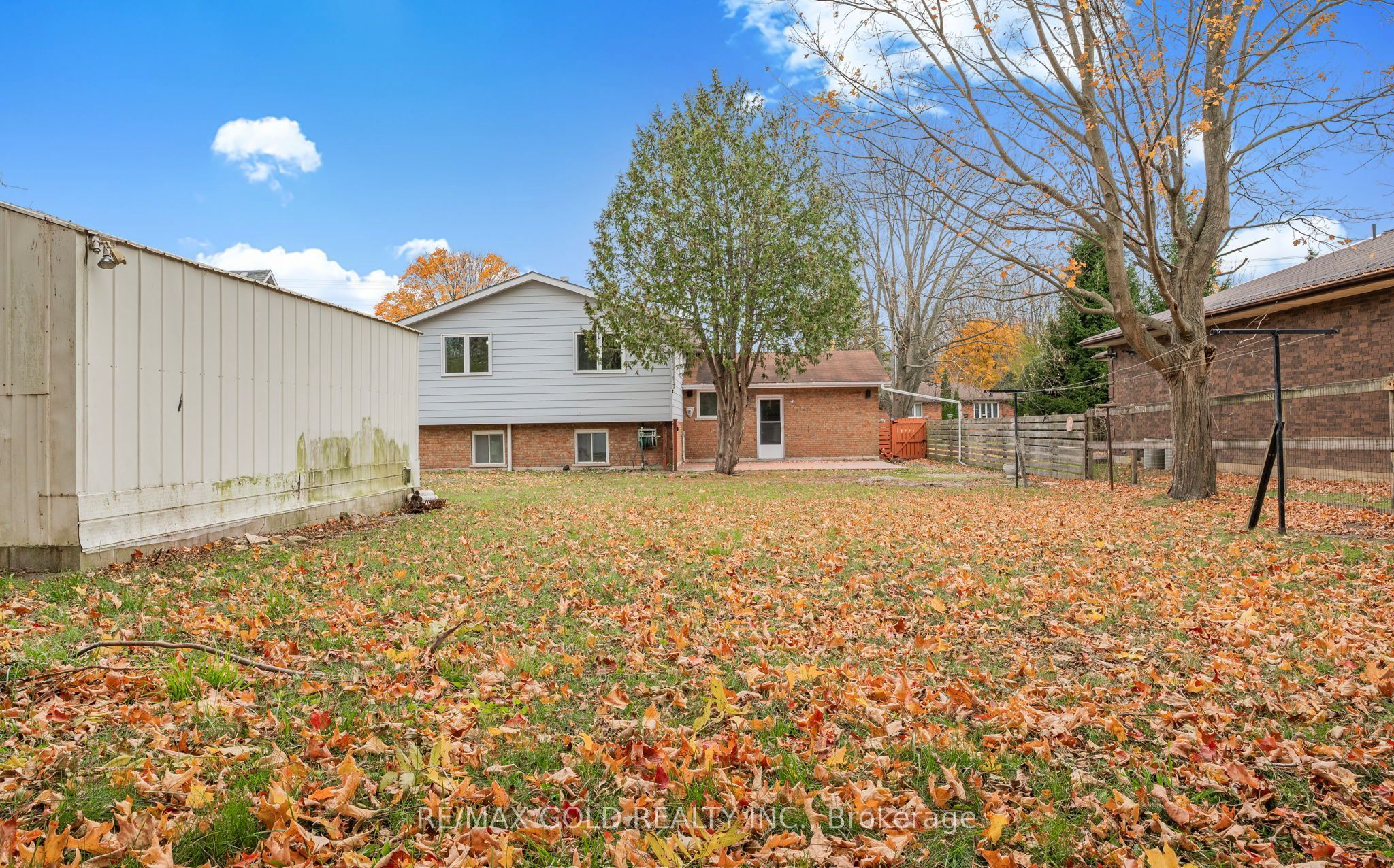 21990 Hagerty Road Property Photo 5