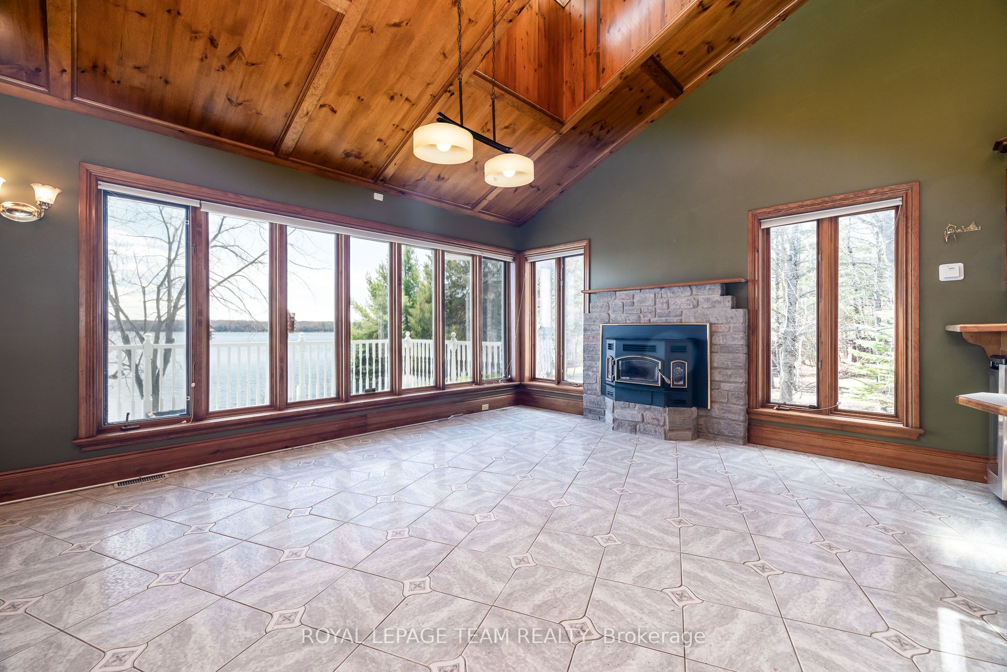 605 Big Rideau North Shore Road Property Photo 12