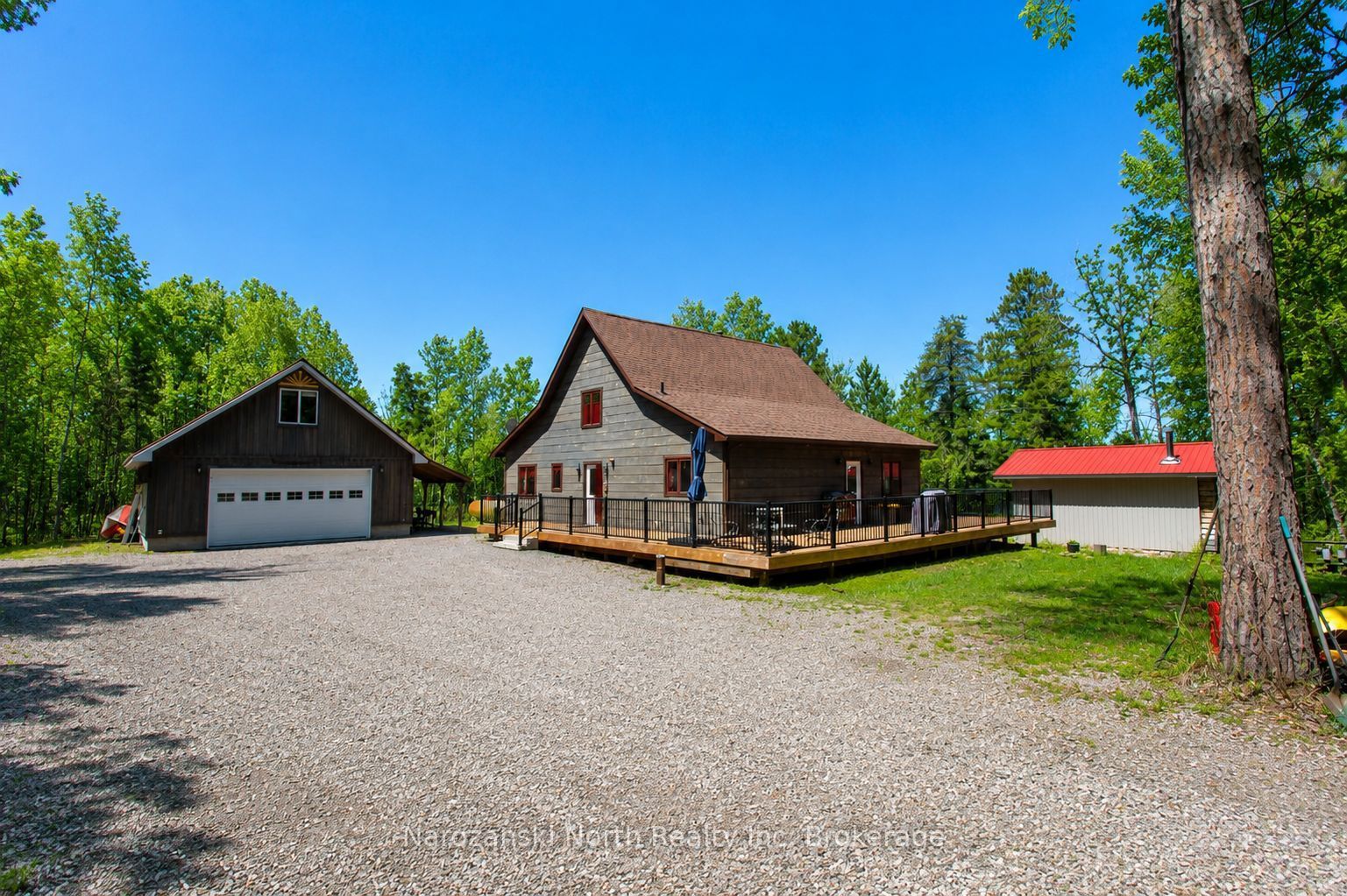 69 C Dumart Private Property Photo 3