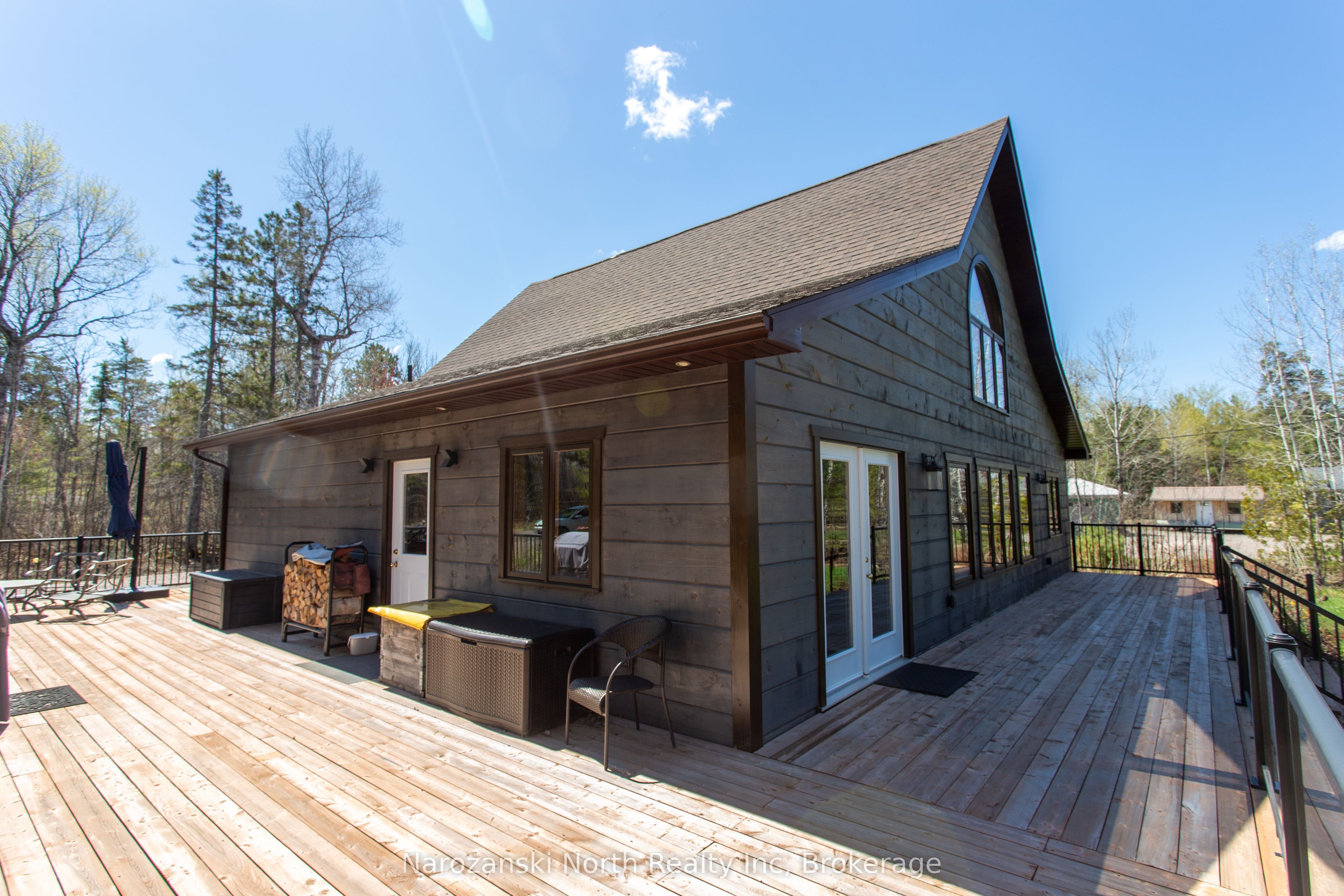 69 C Dumart Private Property Photo 5