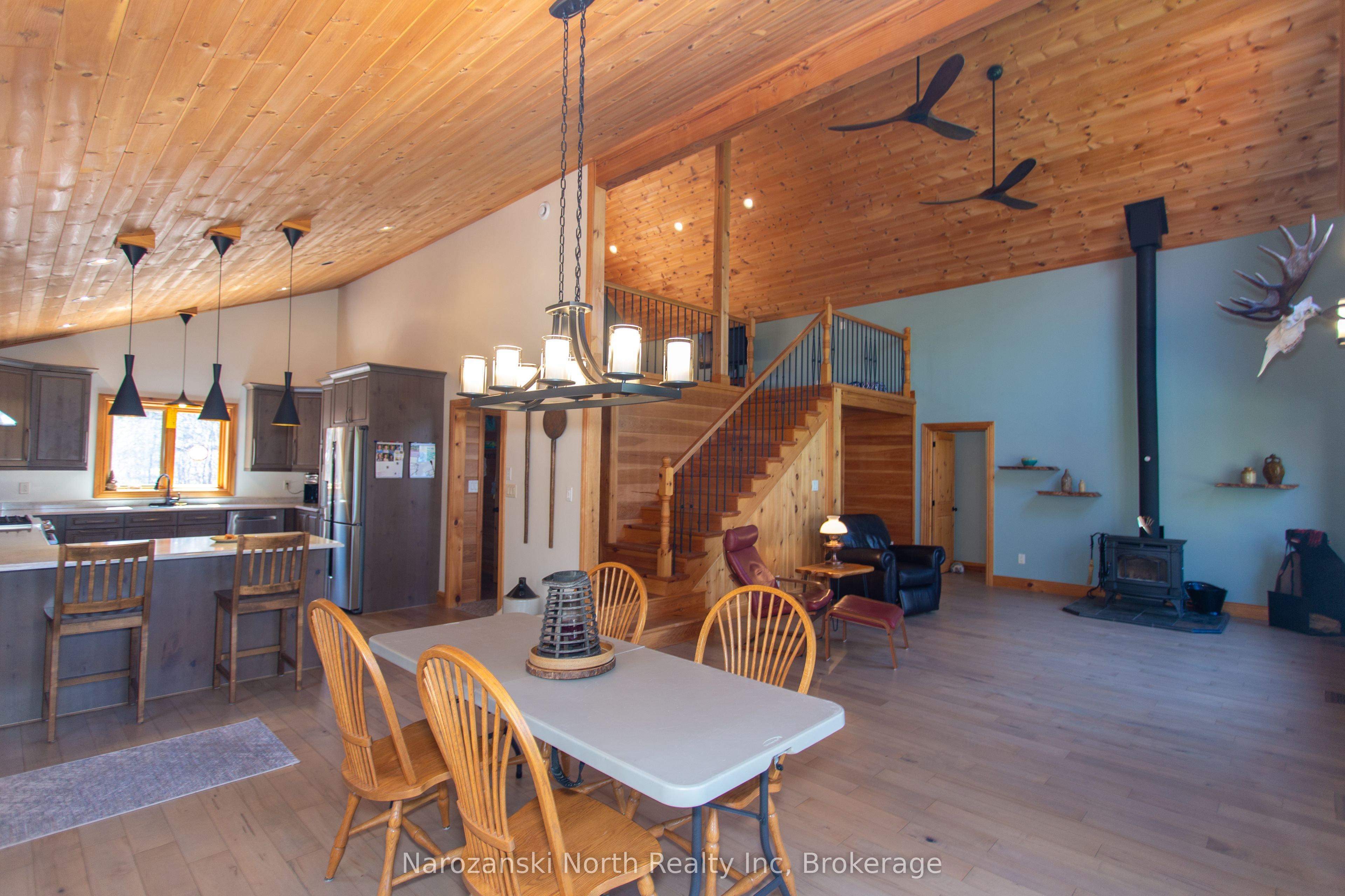 69 C Dumart Private Property Photo 7