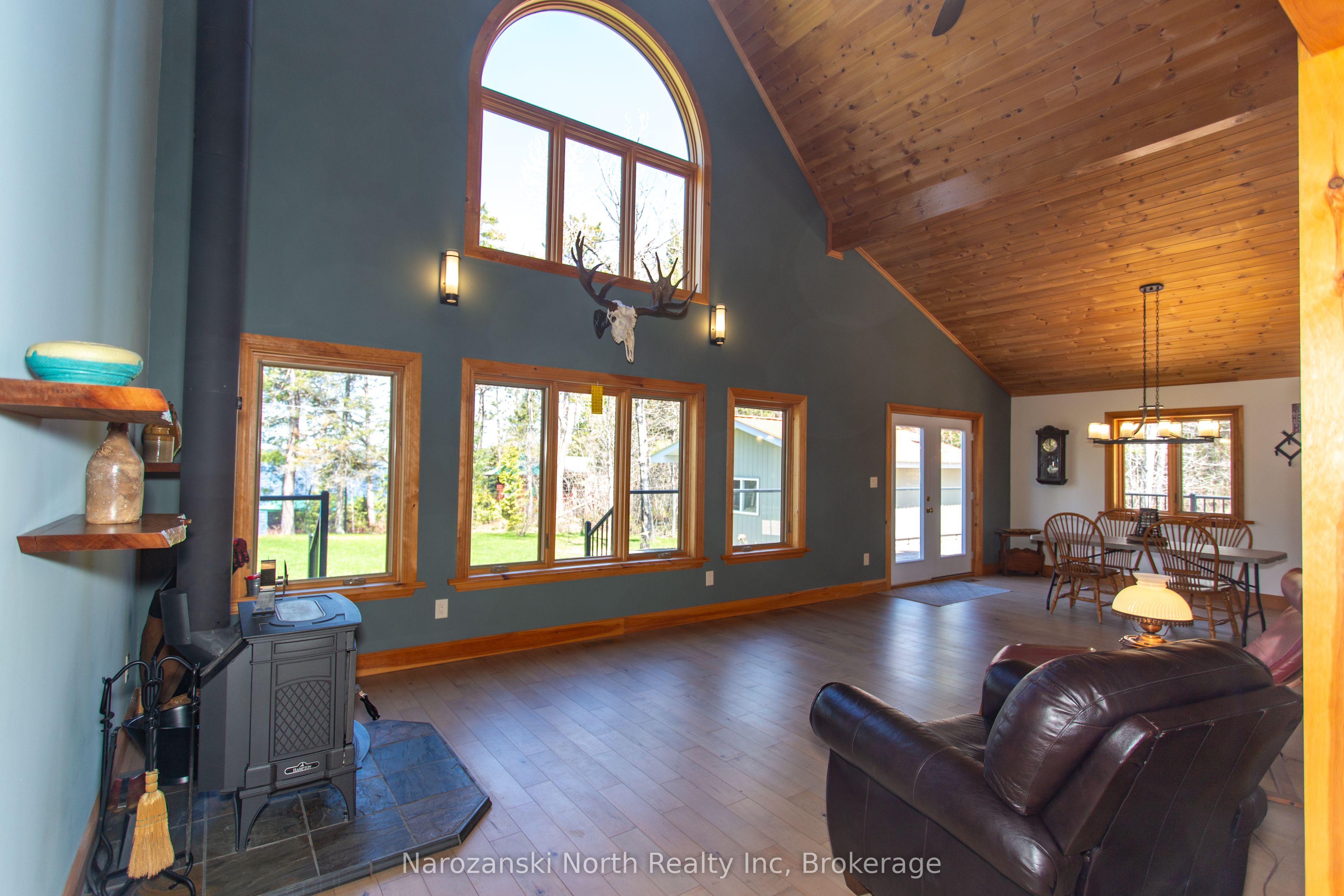 69 C Dumart Private Property Photo 12