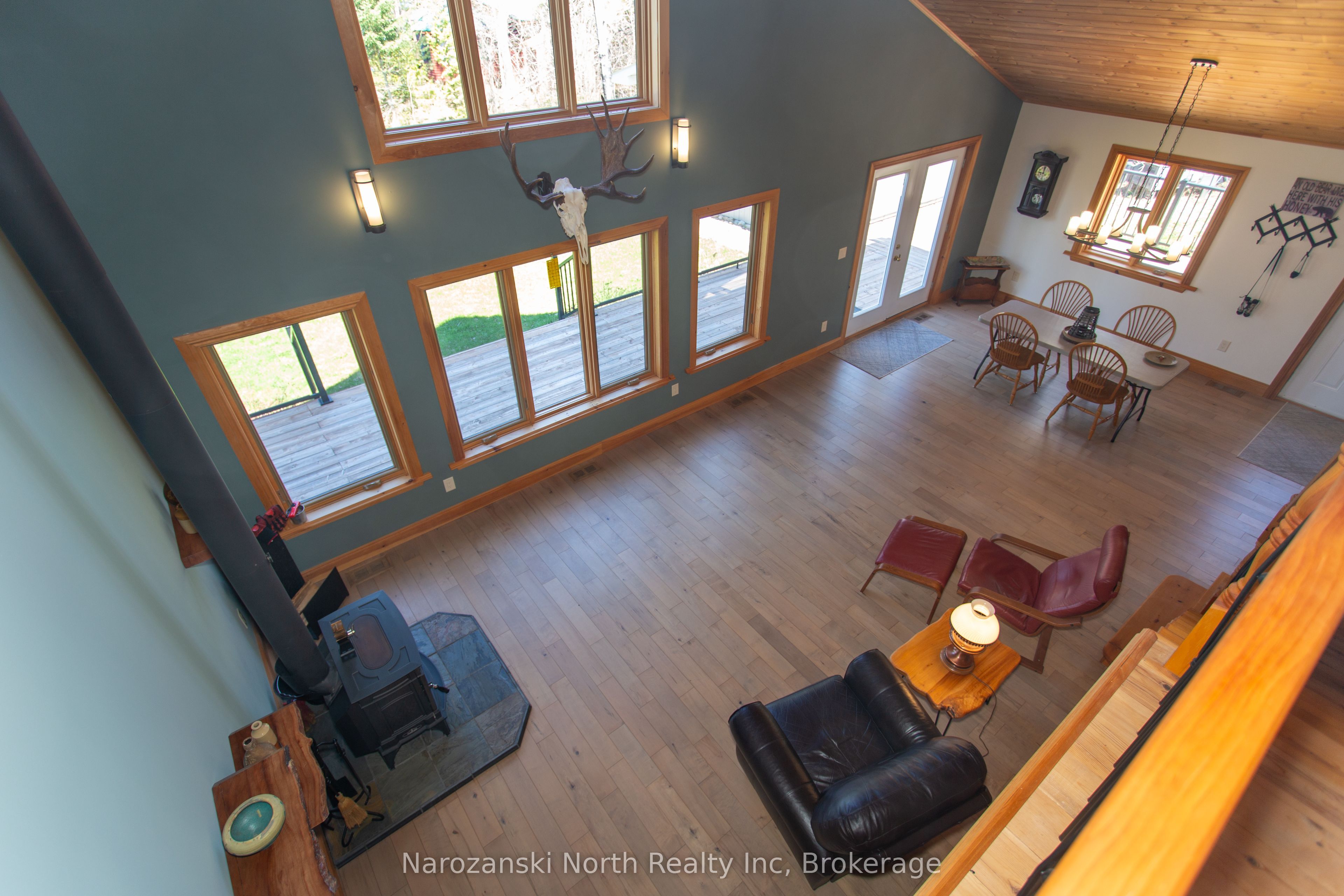 69 C Dumart Private Property Photo 18
