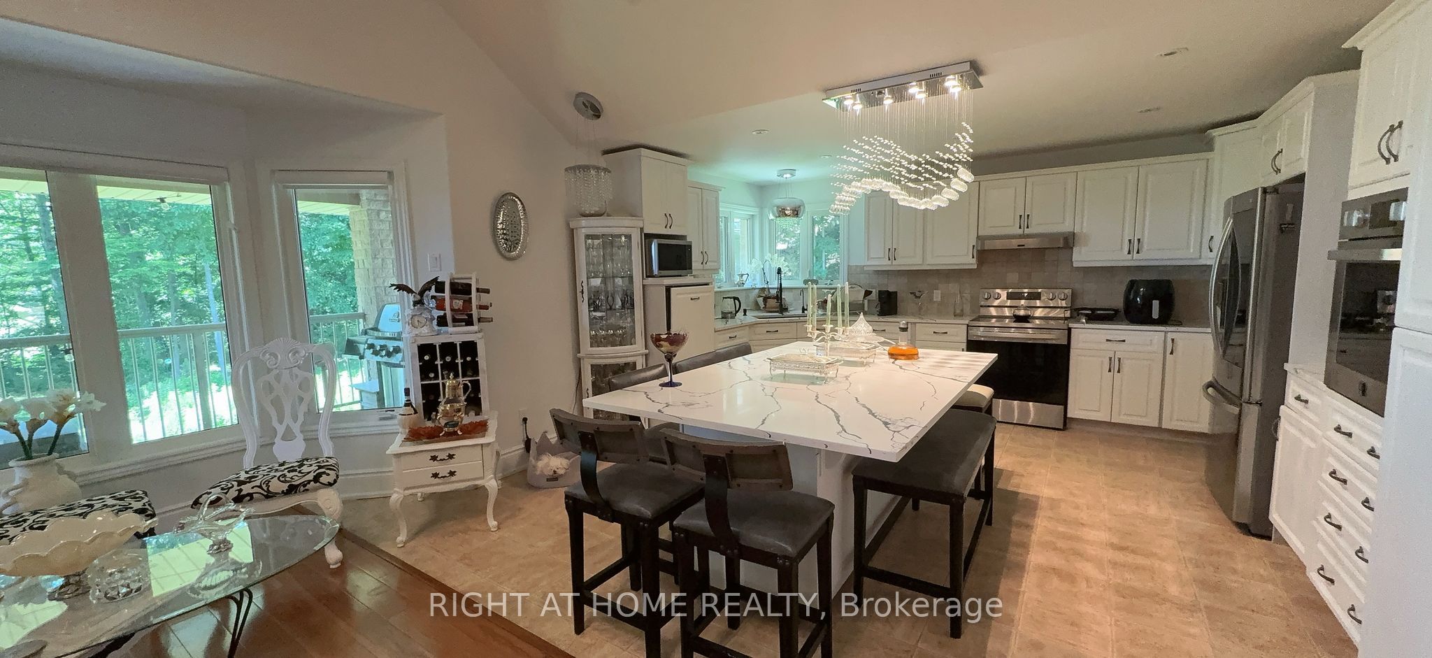 1453 Millenium Court Property Photo 18