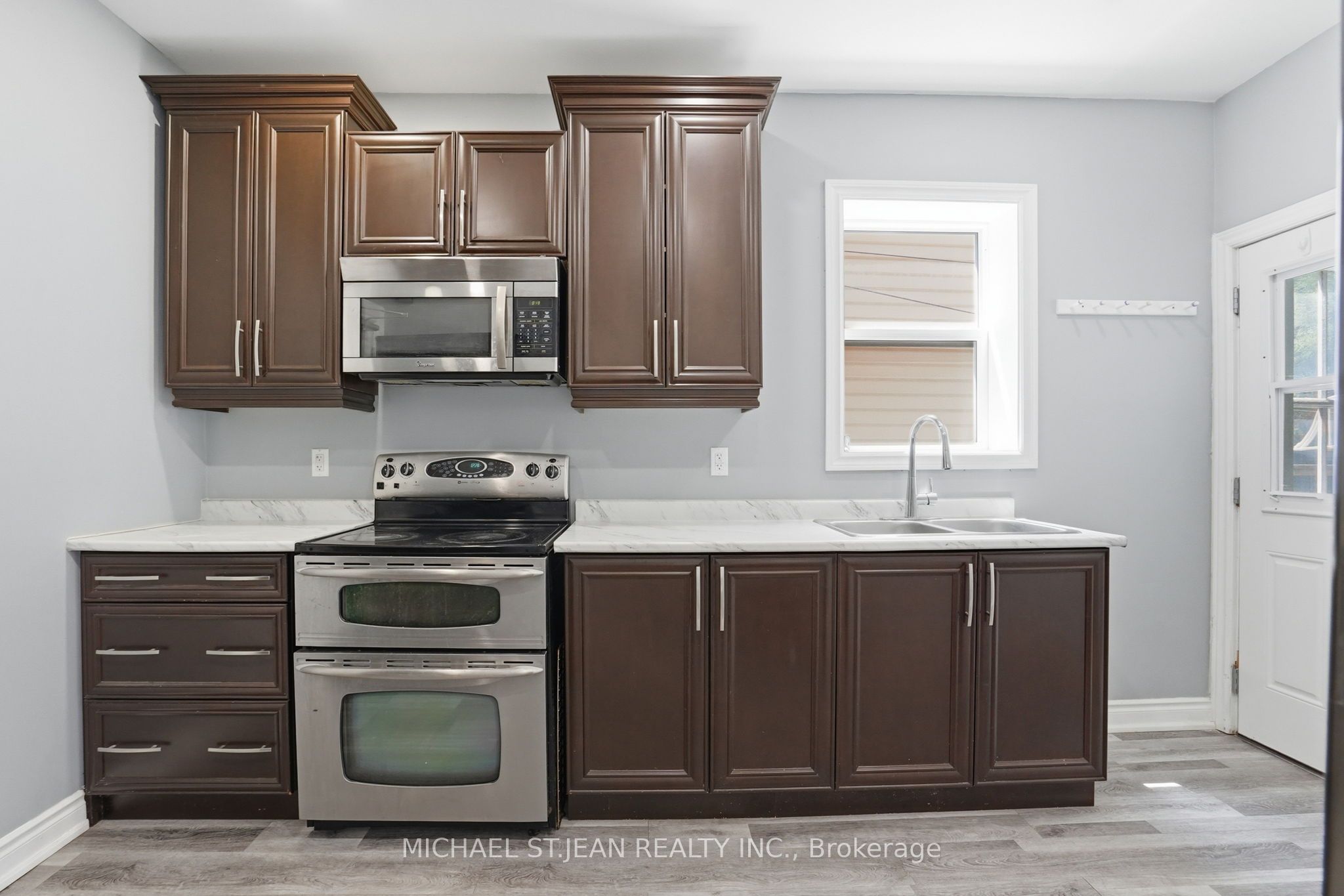 38 Norway Avenue Property Photo 11