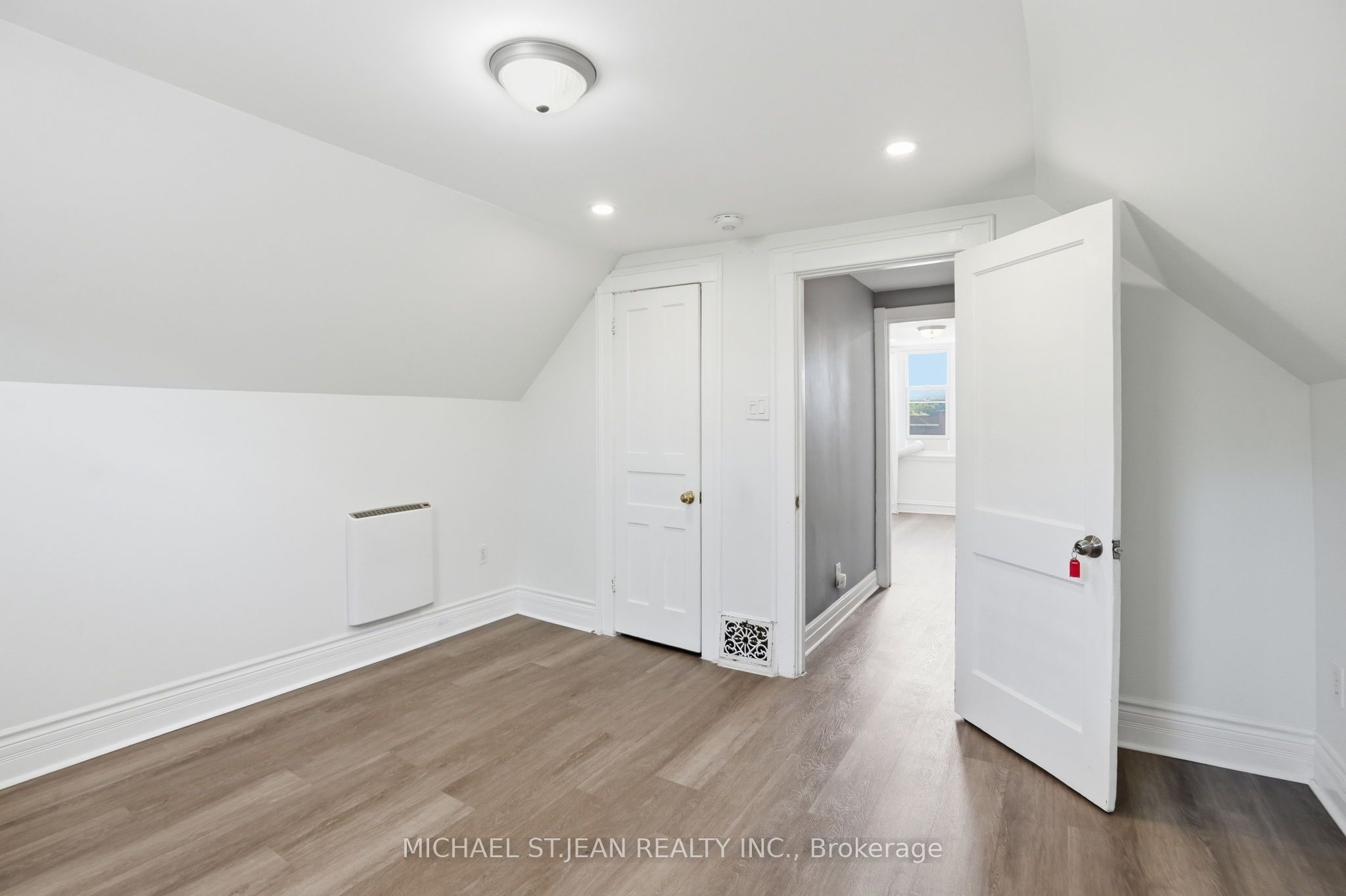 38 Norway Avenue Property Photo 19