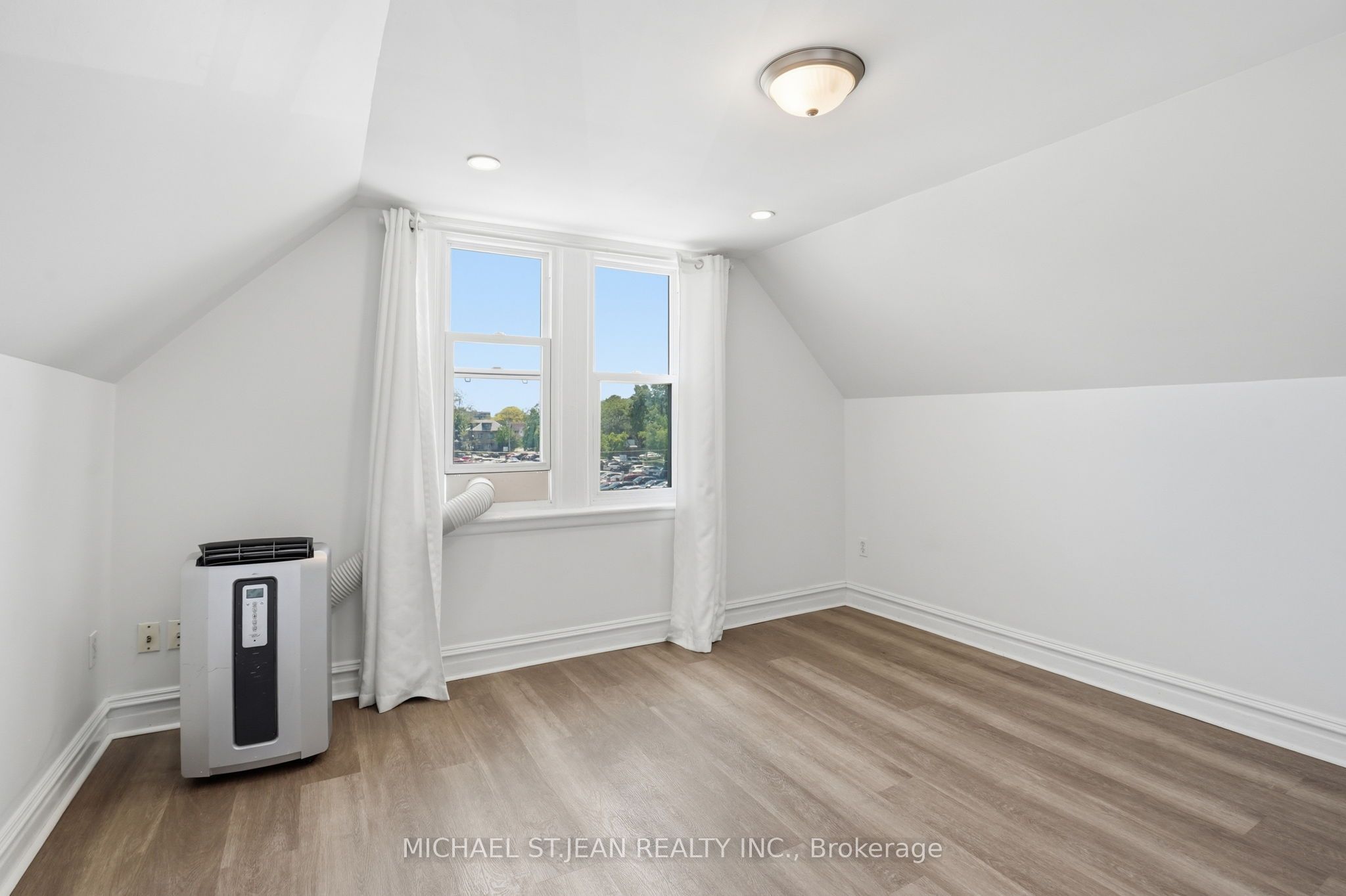 38 Norway Avenue Property Photo 20