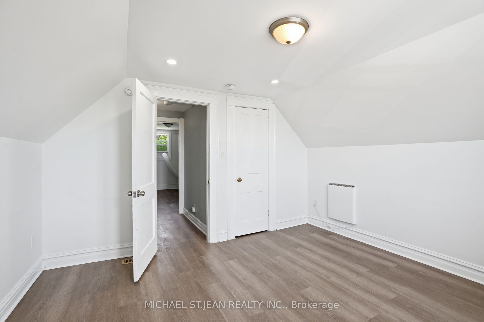 38 Norway Avenue Property Photo 21