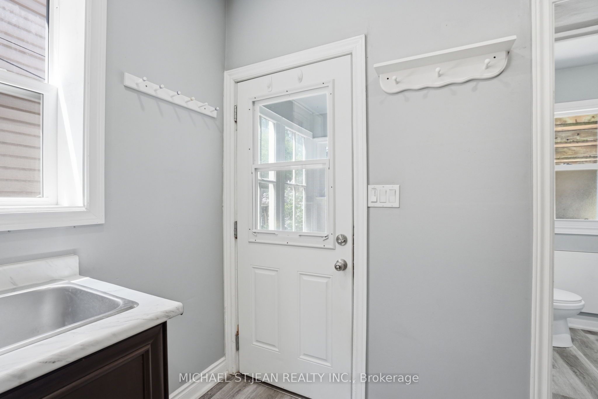 38 Norway Avenue Property Photo 31