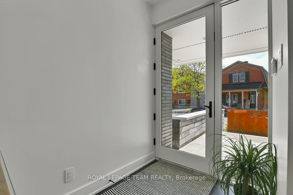 353 Winston Avenue Property Photo 5