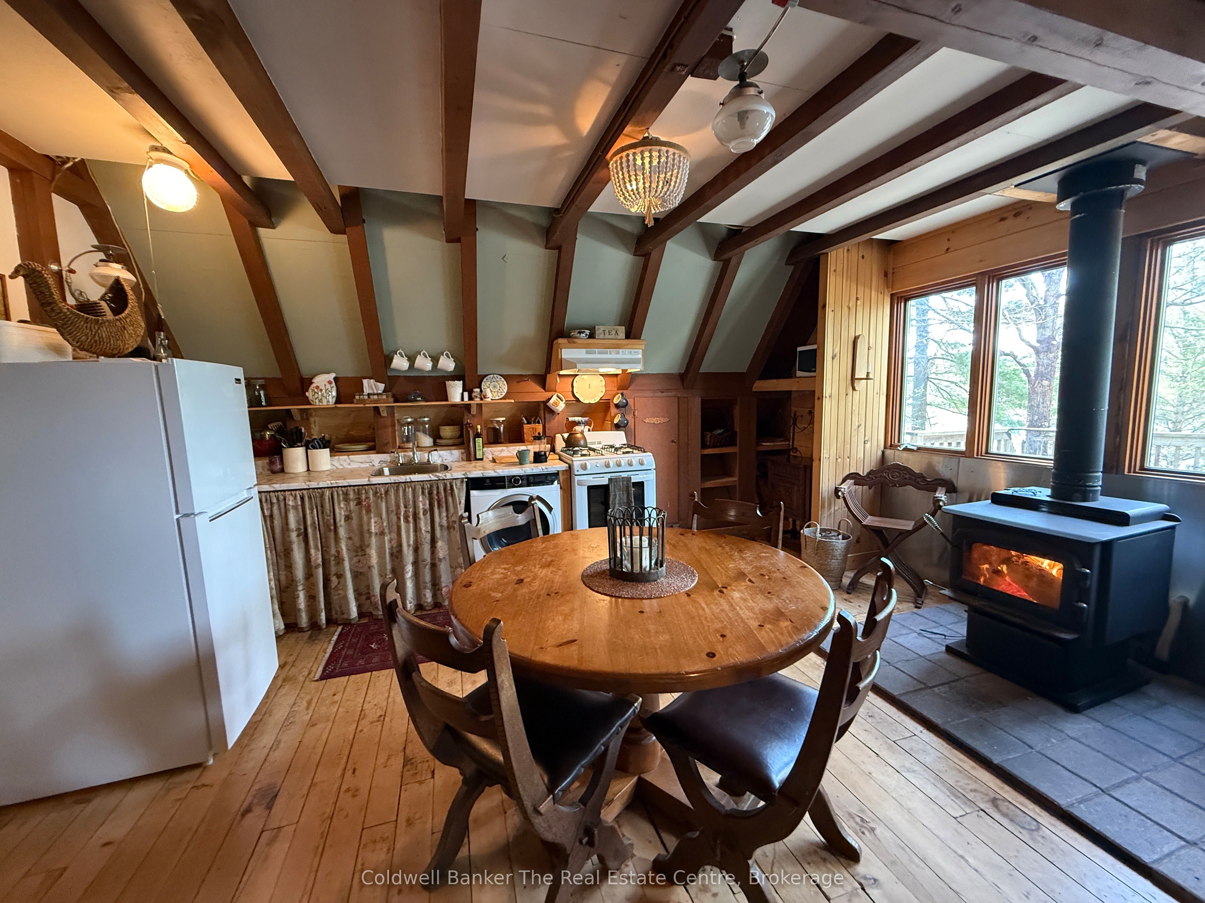 156 River Road Property Photo 9