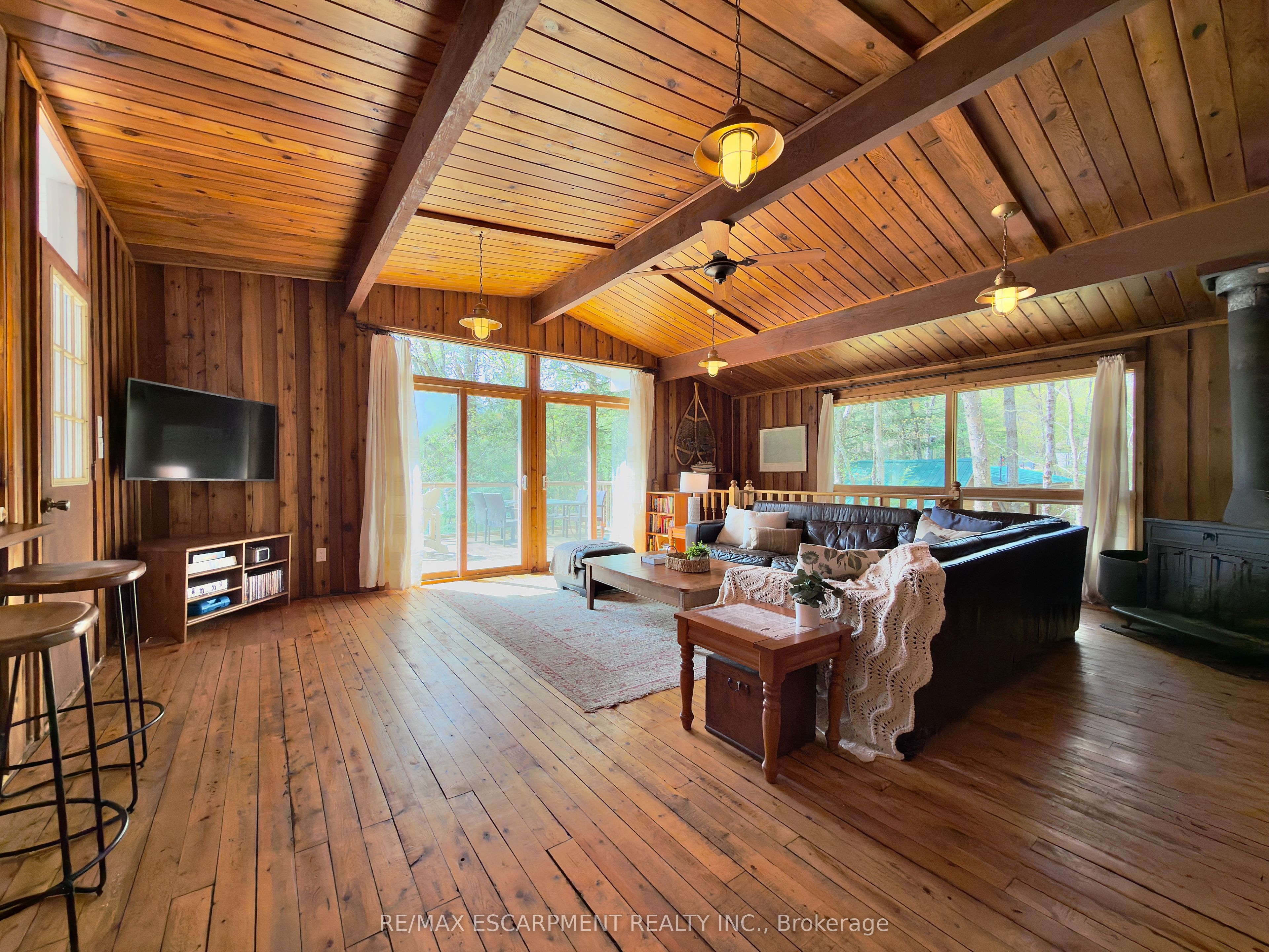 2787 Watts Road Property Photo 13