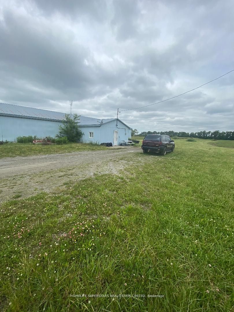 5320 Netherby Road E Property Photo 8