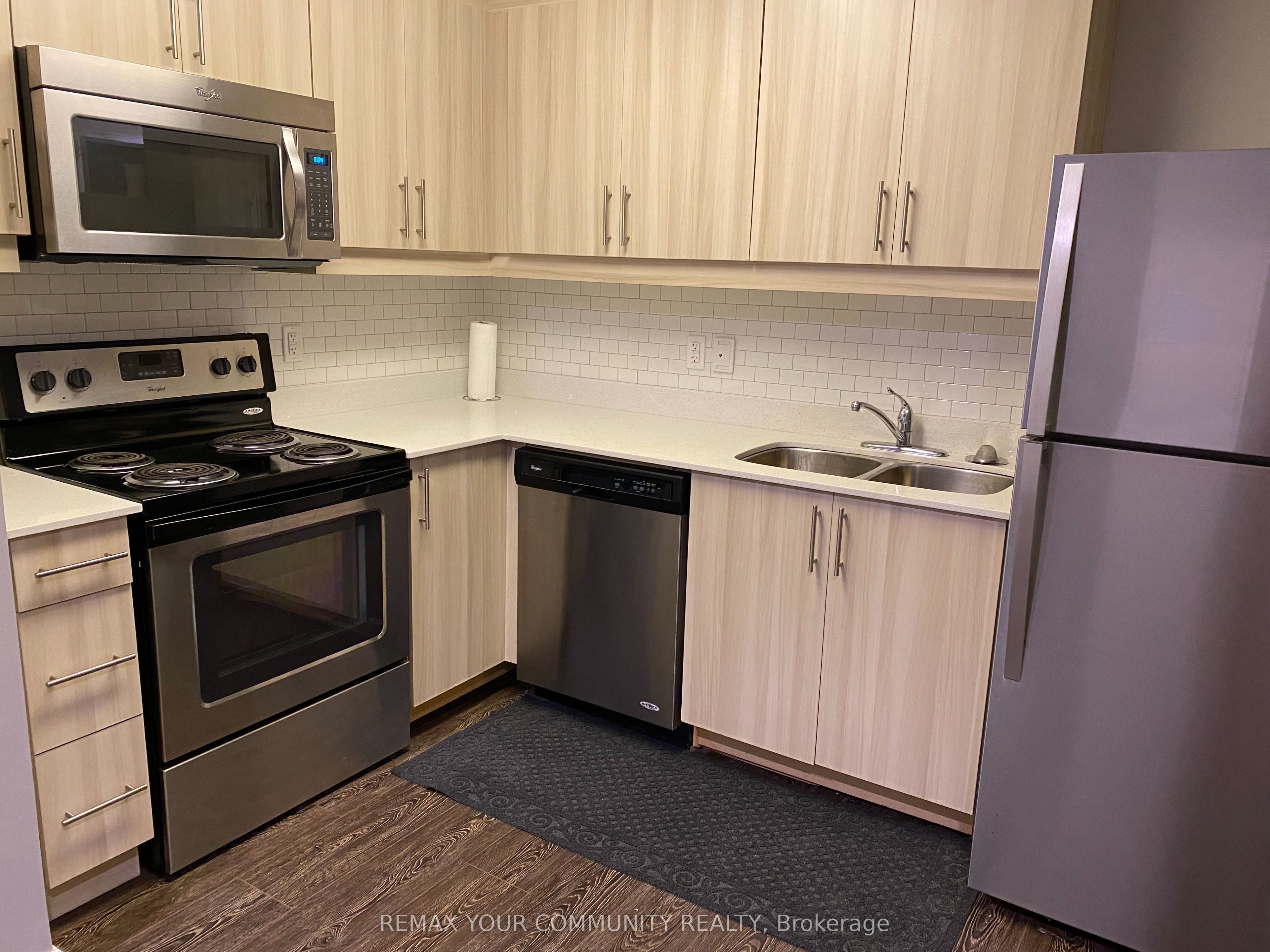 158 King Street N B-603 Property Photo 7