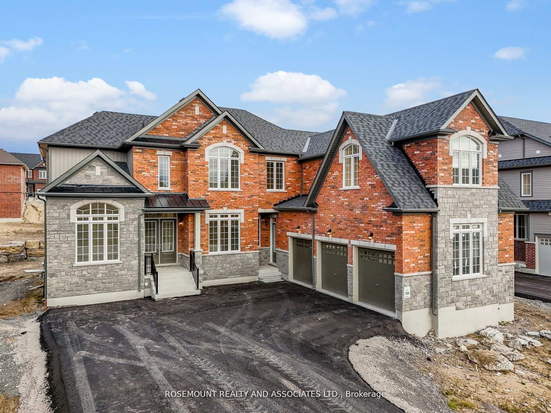 30 Autumn Frost Road Property Photo 1