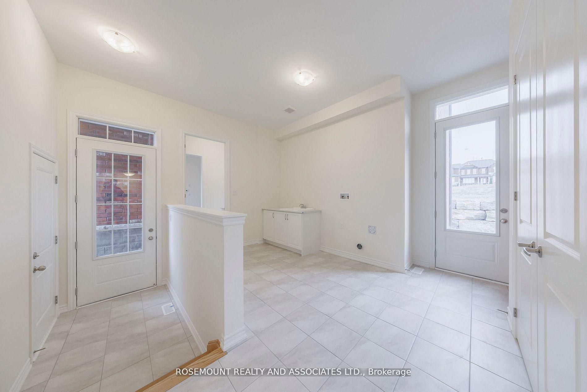 30 Autumn Frost Road Property Photo 27
