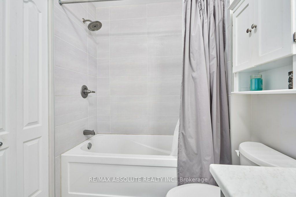 183 Bourdeau Boulevard 4 Property Photo 24