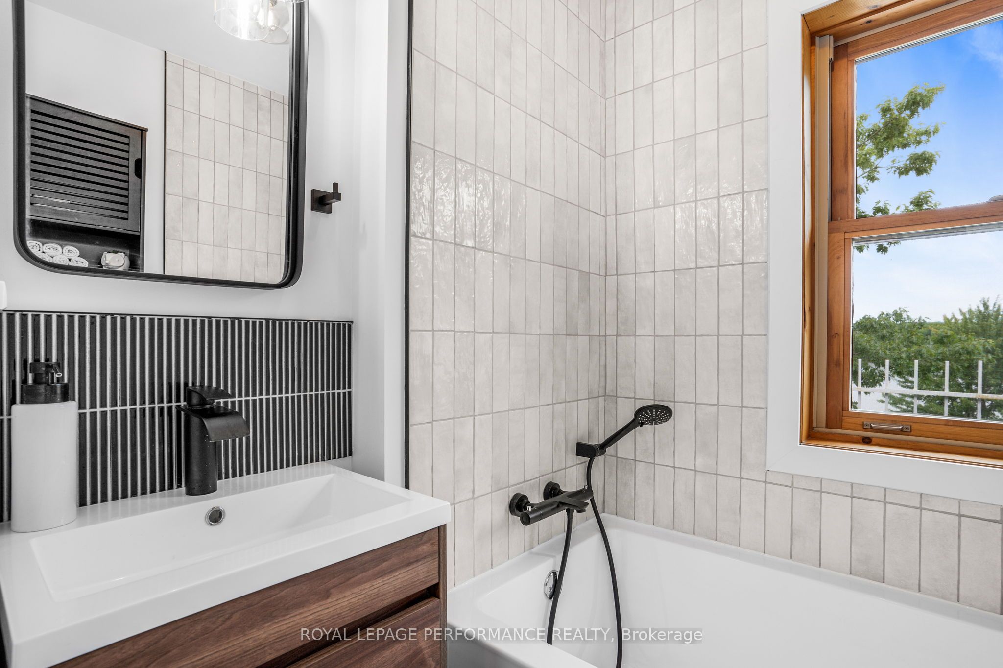 2970 Bay Road Property Photo 23