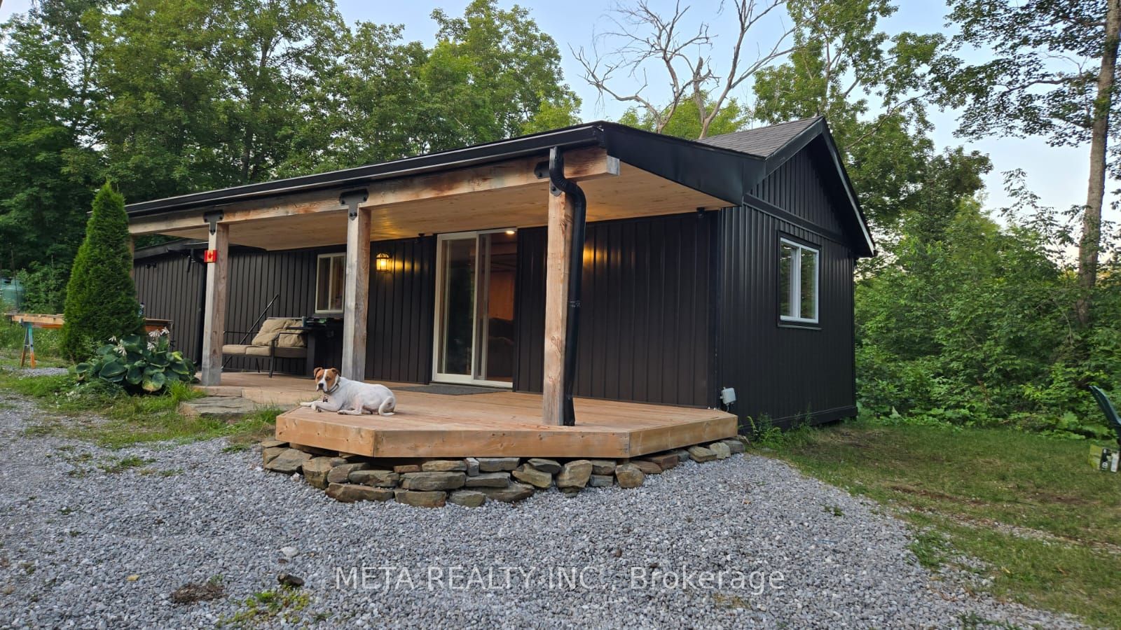 106 Boundary Lane Property Photo 2
