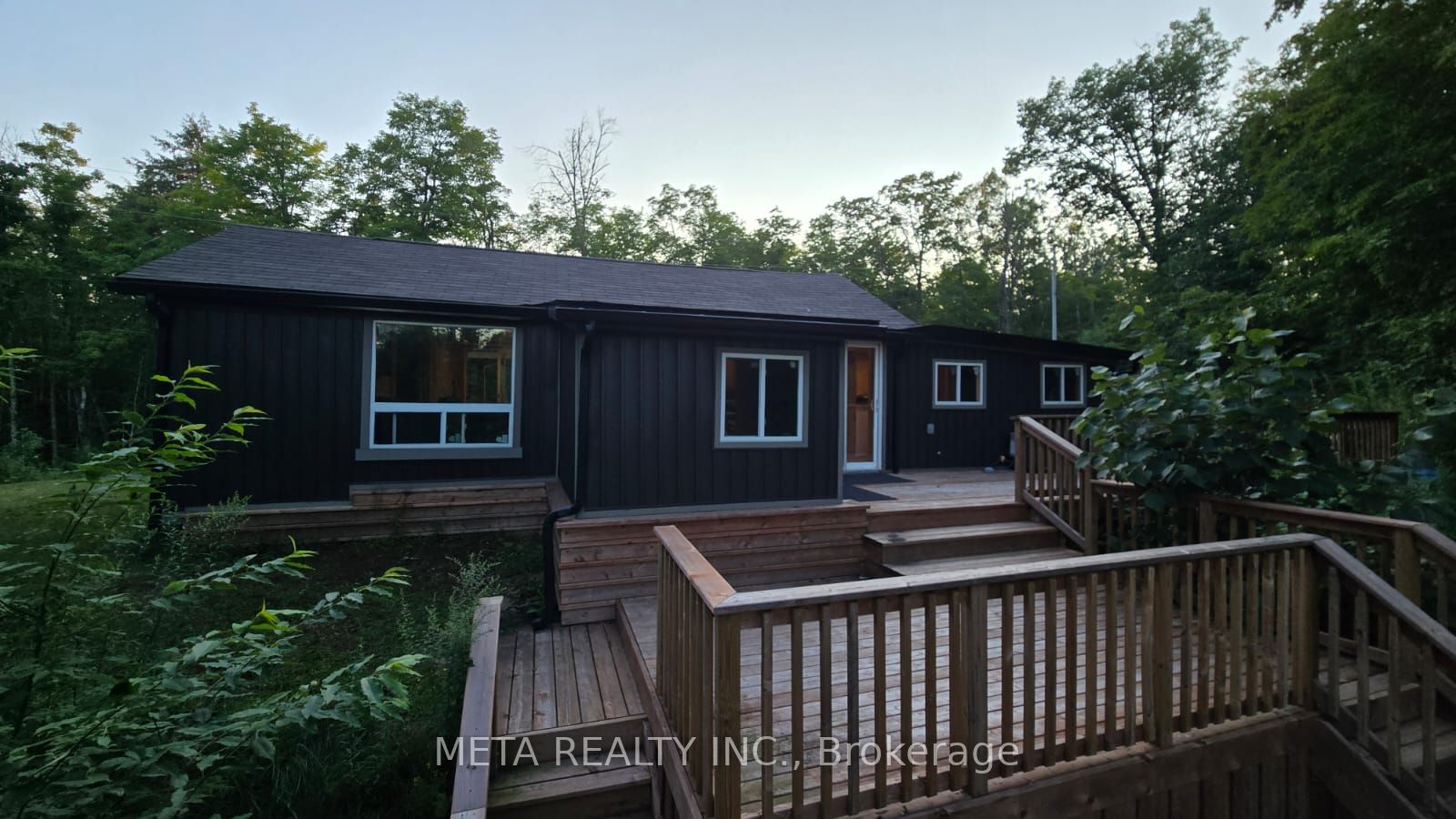 106 Boundary Lane Property Photo 4