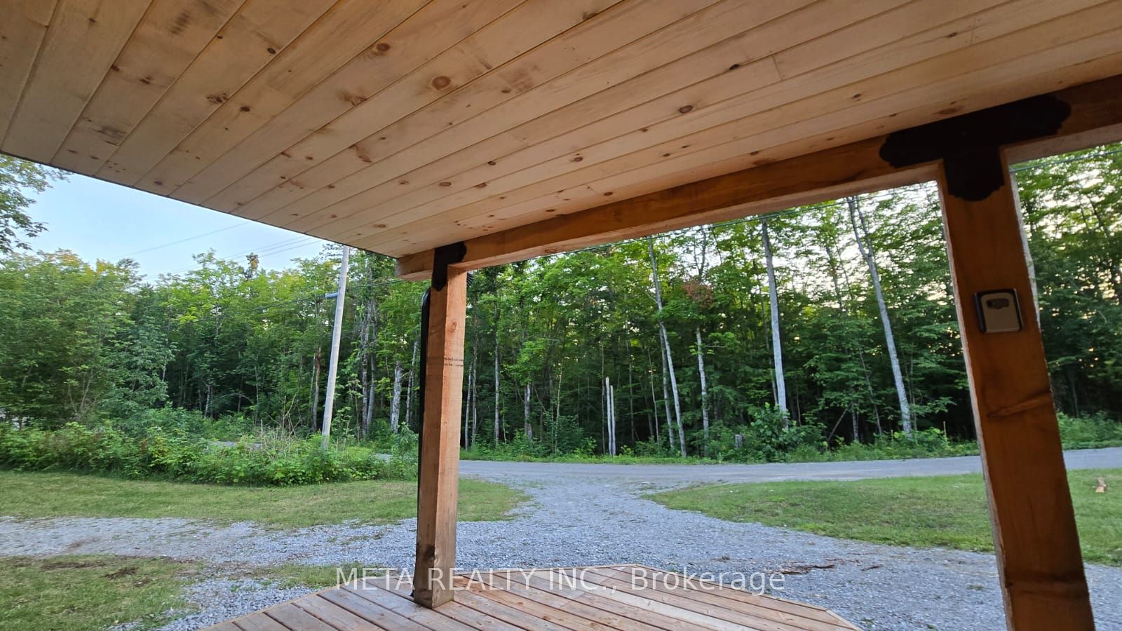 106 Boundary Lane Property Photo 8