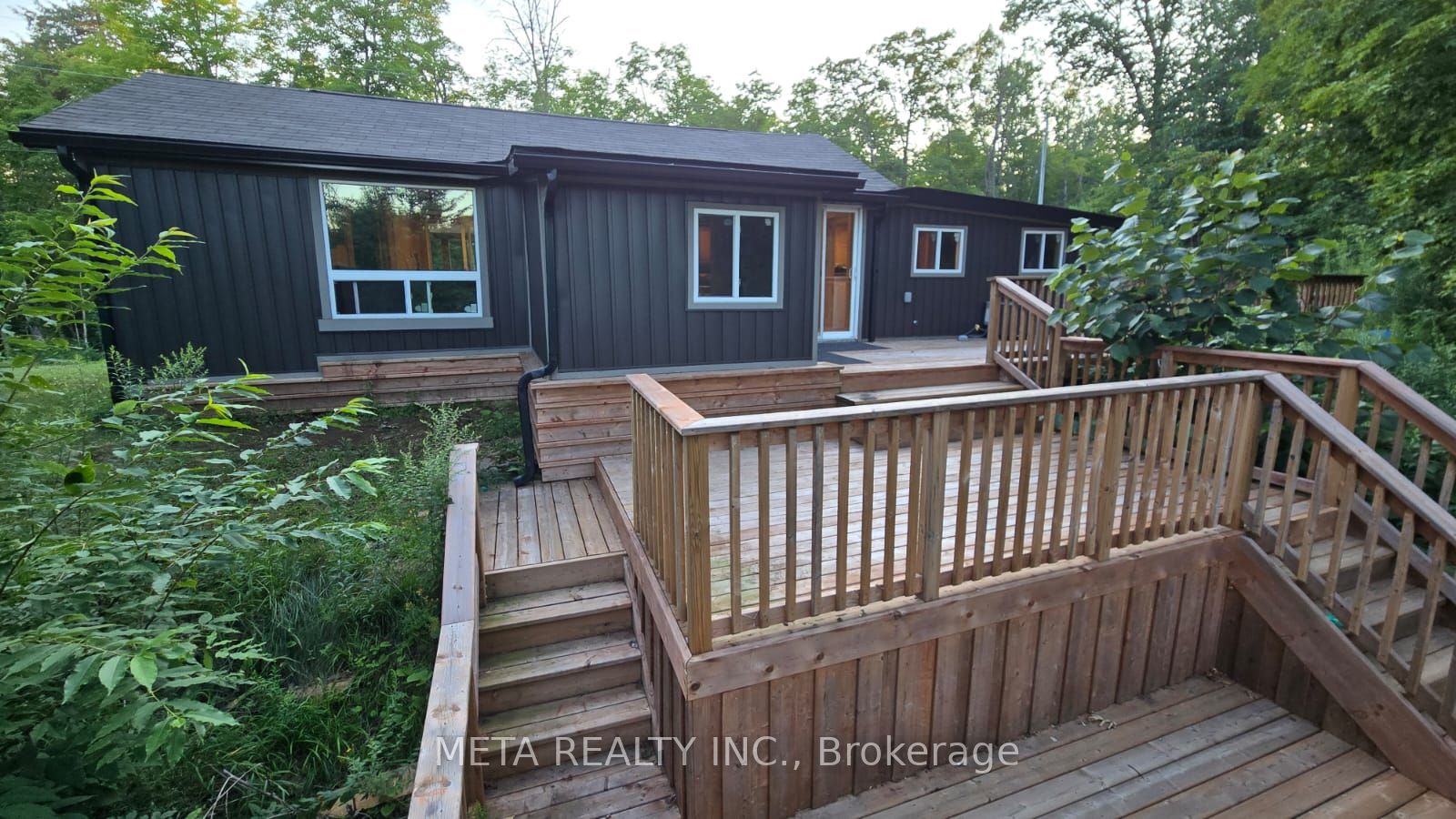 106 Boundary Lane Property Photo 10