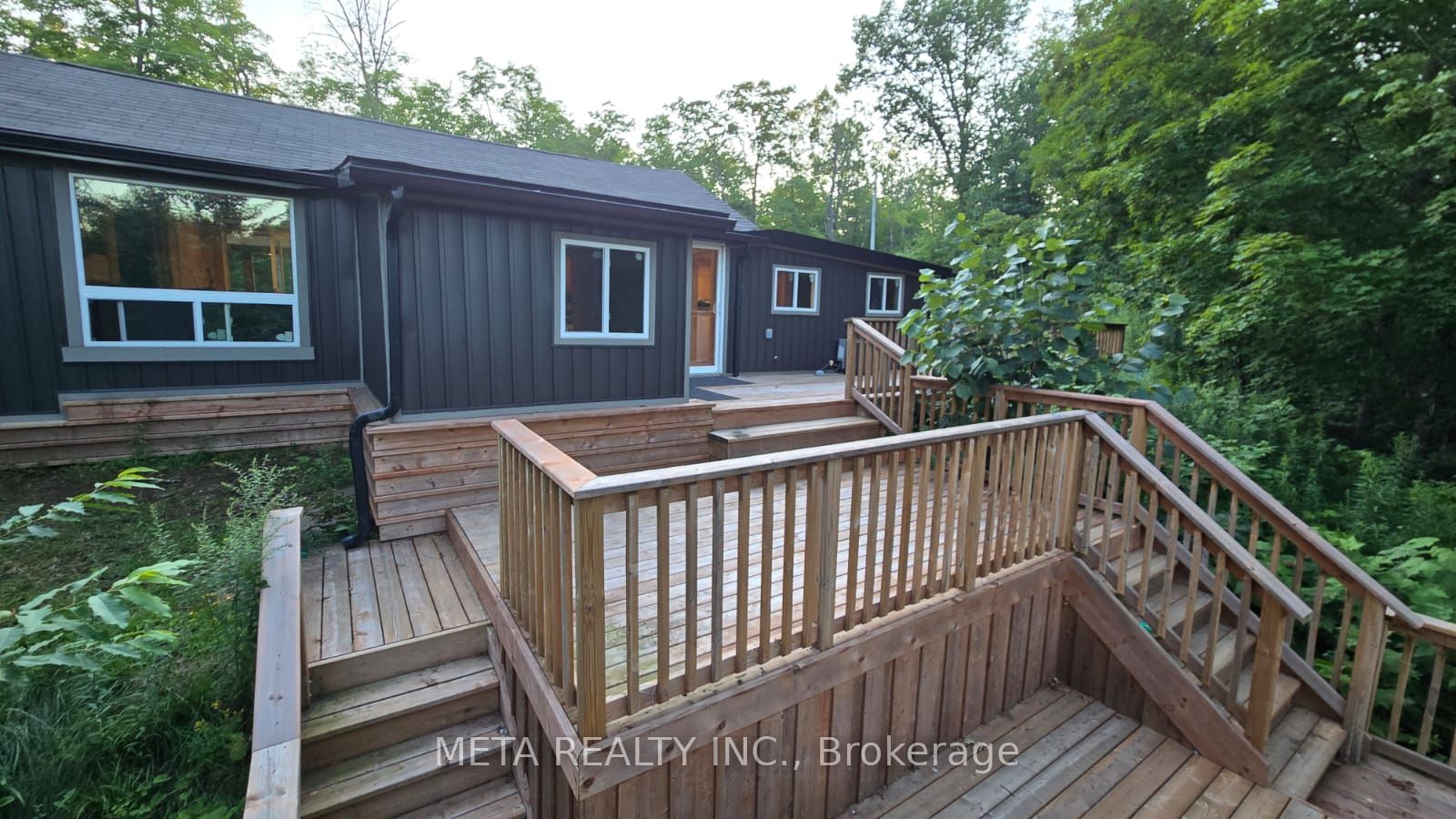 106 Boundary Lane Property Photo 11