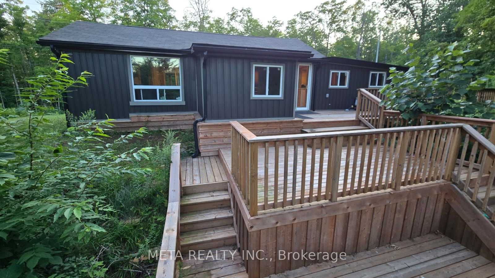 106 Boundary Lane Property Photo 12