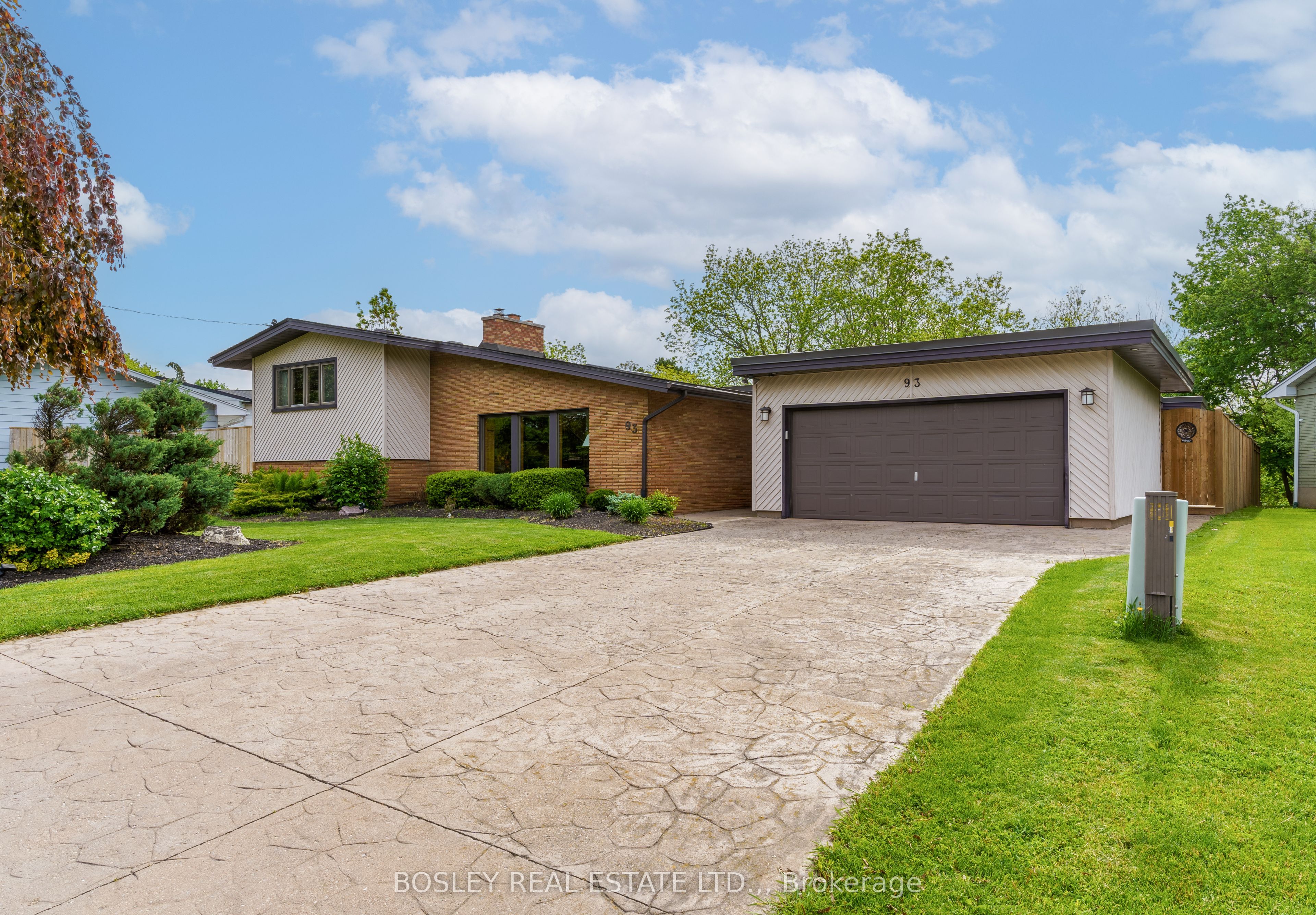 93 Riverview Boulevard Property Photo 1