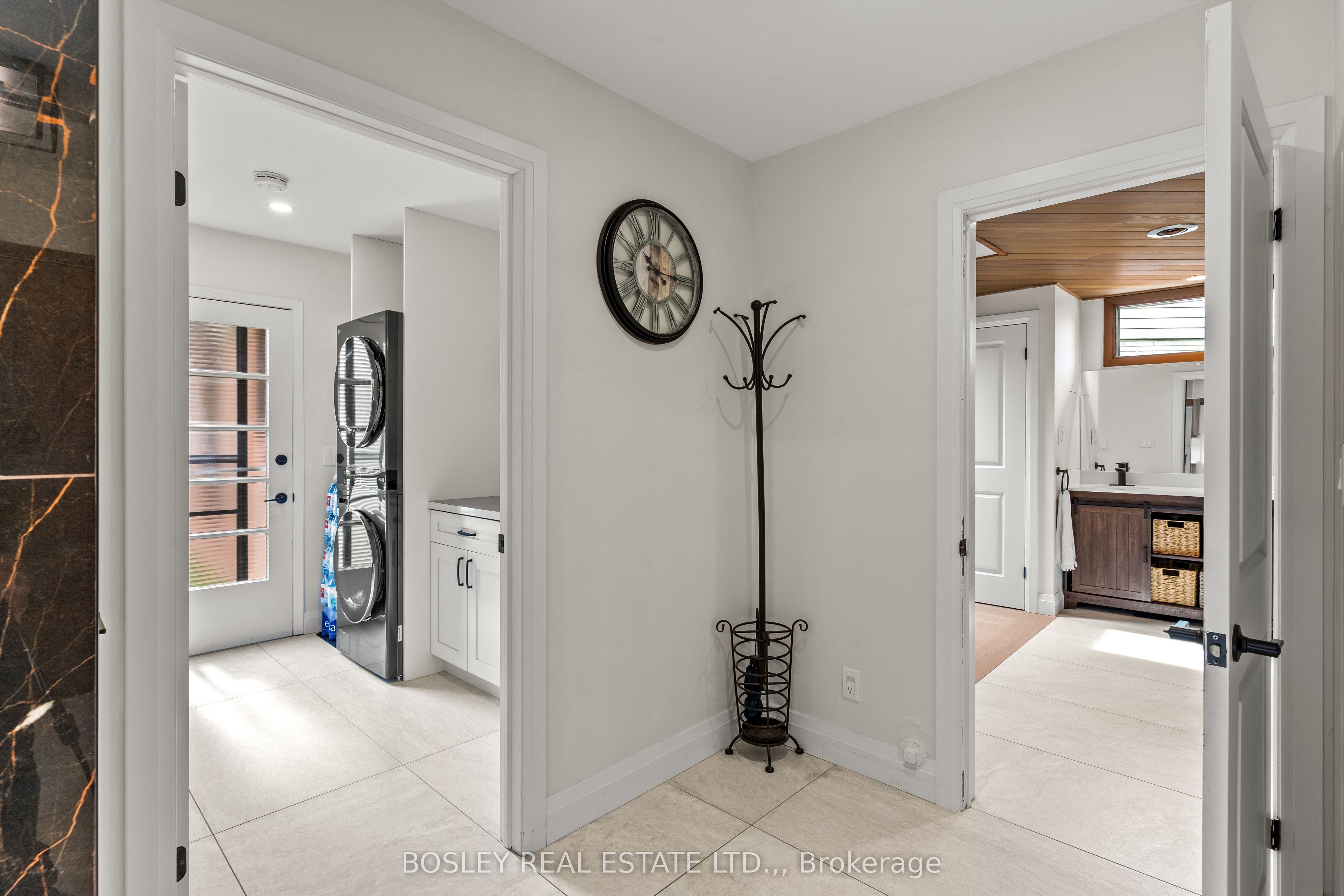 93 Riverview Boulevard Property Photo 12