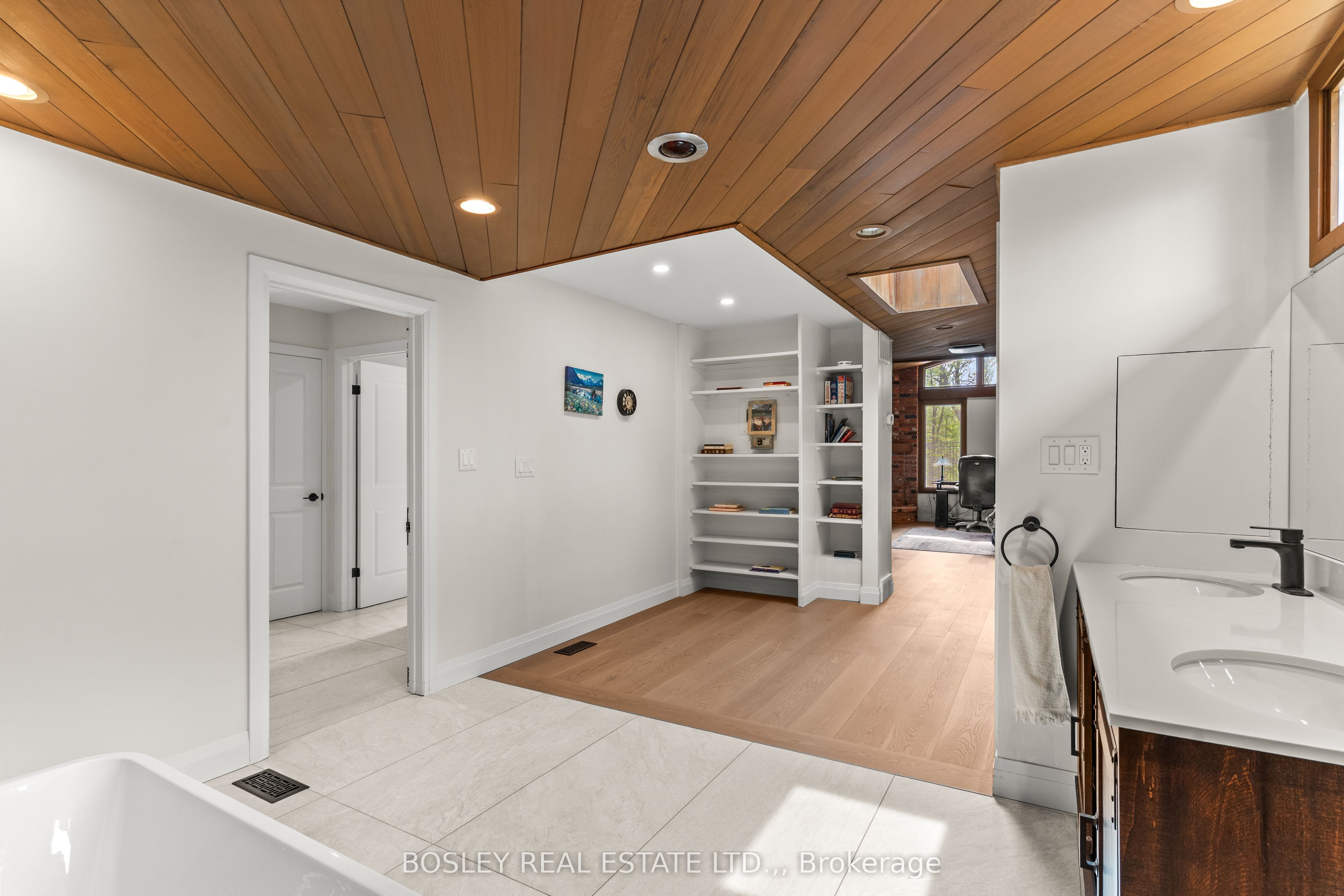 93 Riverview Boulevard Property Photo 15